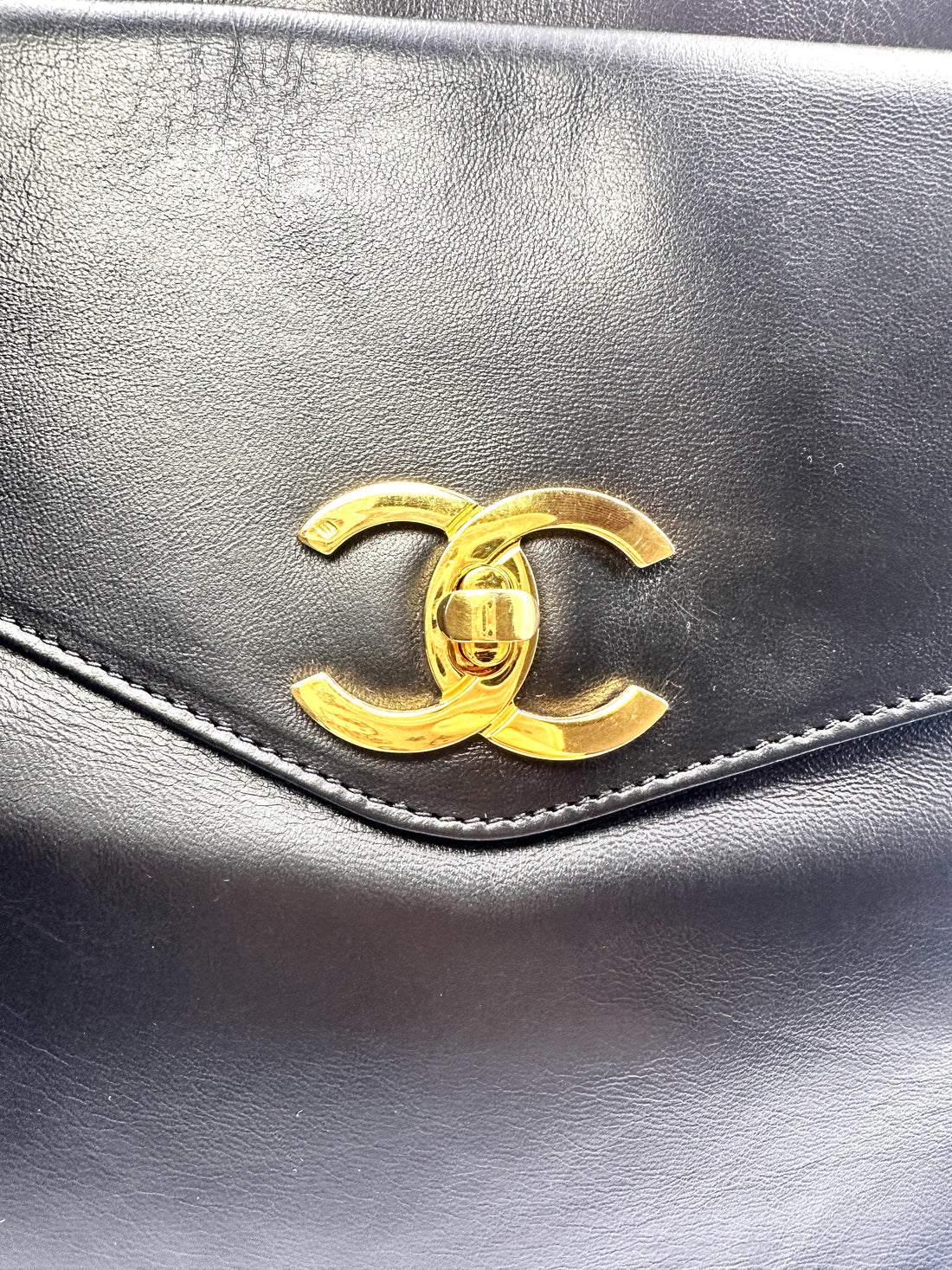 Chanel Vintage Black Calfskin Envelope Flap Bag With Gold Hardware(31***21) PR192
