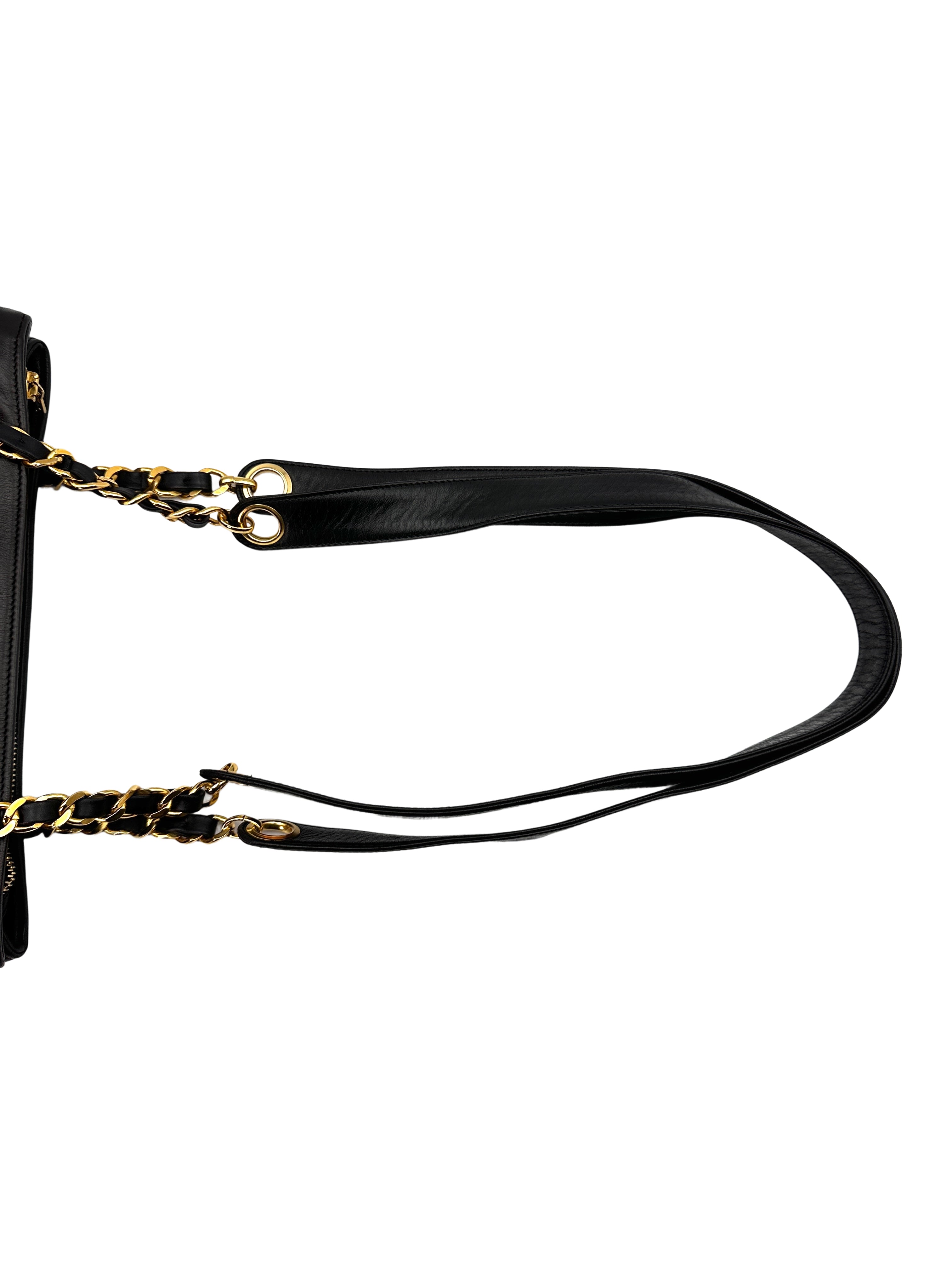 Chanel Vintage Black Calfskin Envelope Flap Bag With Gold Hardware(31***21) PR192