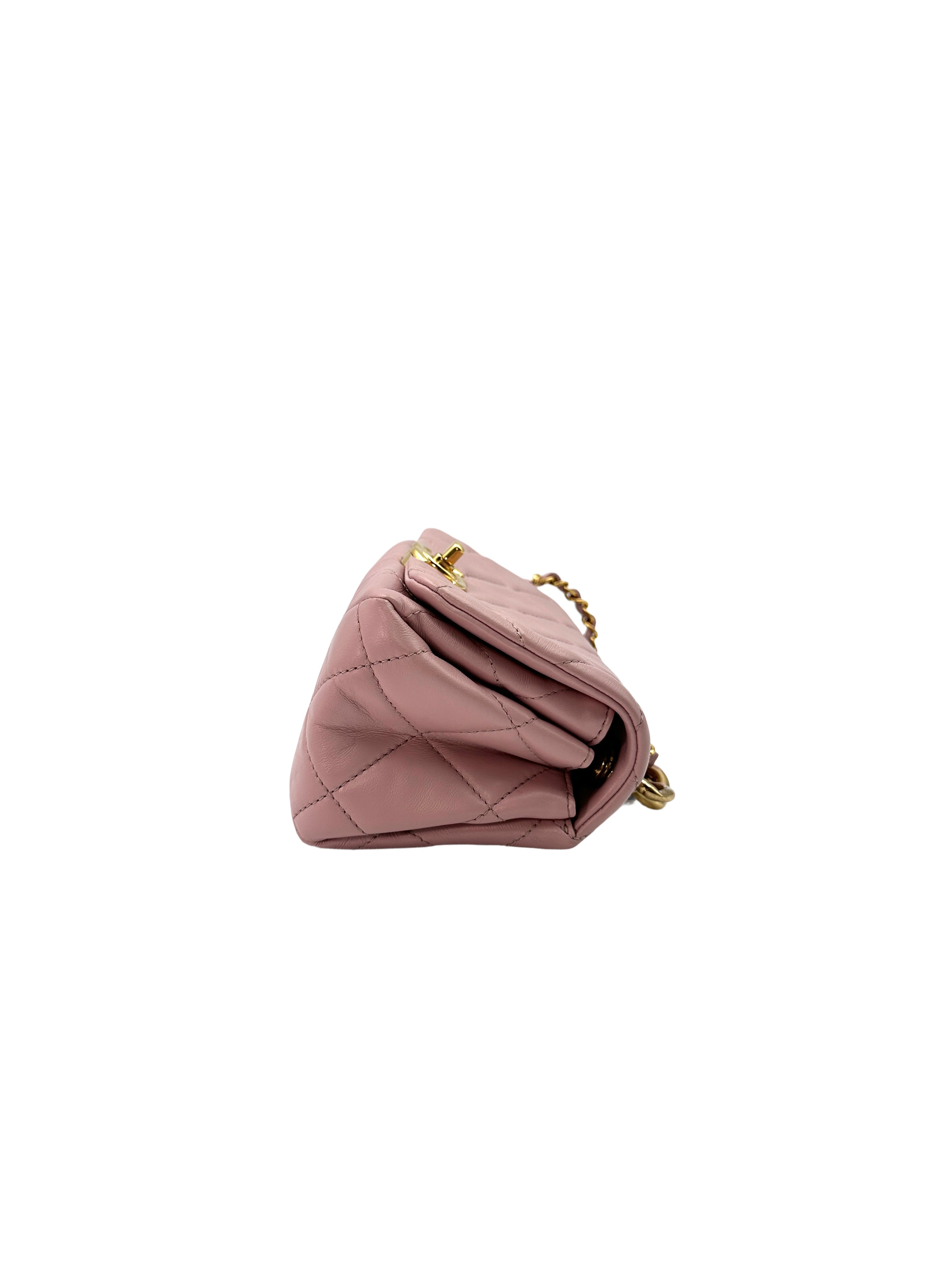 Chanel 22A Metiers d'Art Pink Quilted Leather Flap Bag With Oversized Gold Chain Handle(NA***N7) IRIS026