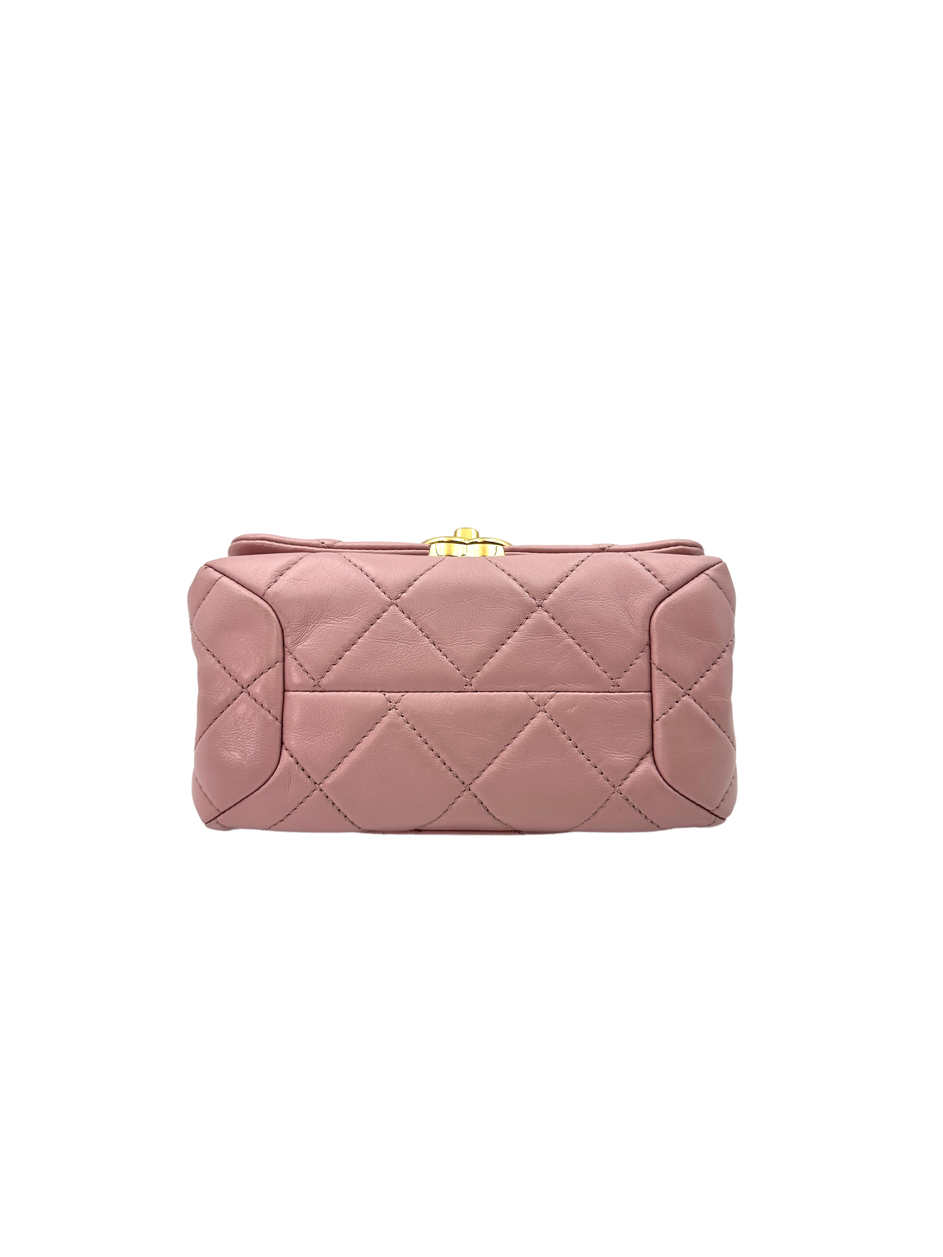 Chanel 22A Metiers d'Art Pink Quilted Leather Flap Bag With Oversized Gold Chain Handle(NA***N7) IRIS026