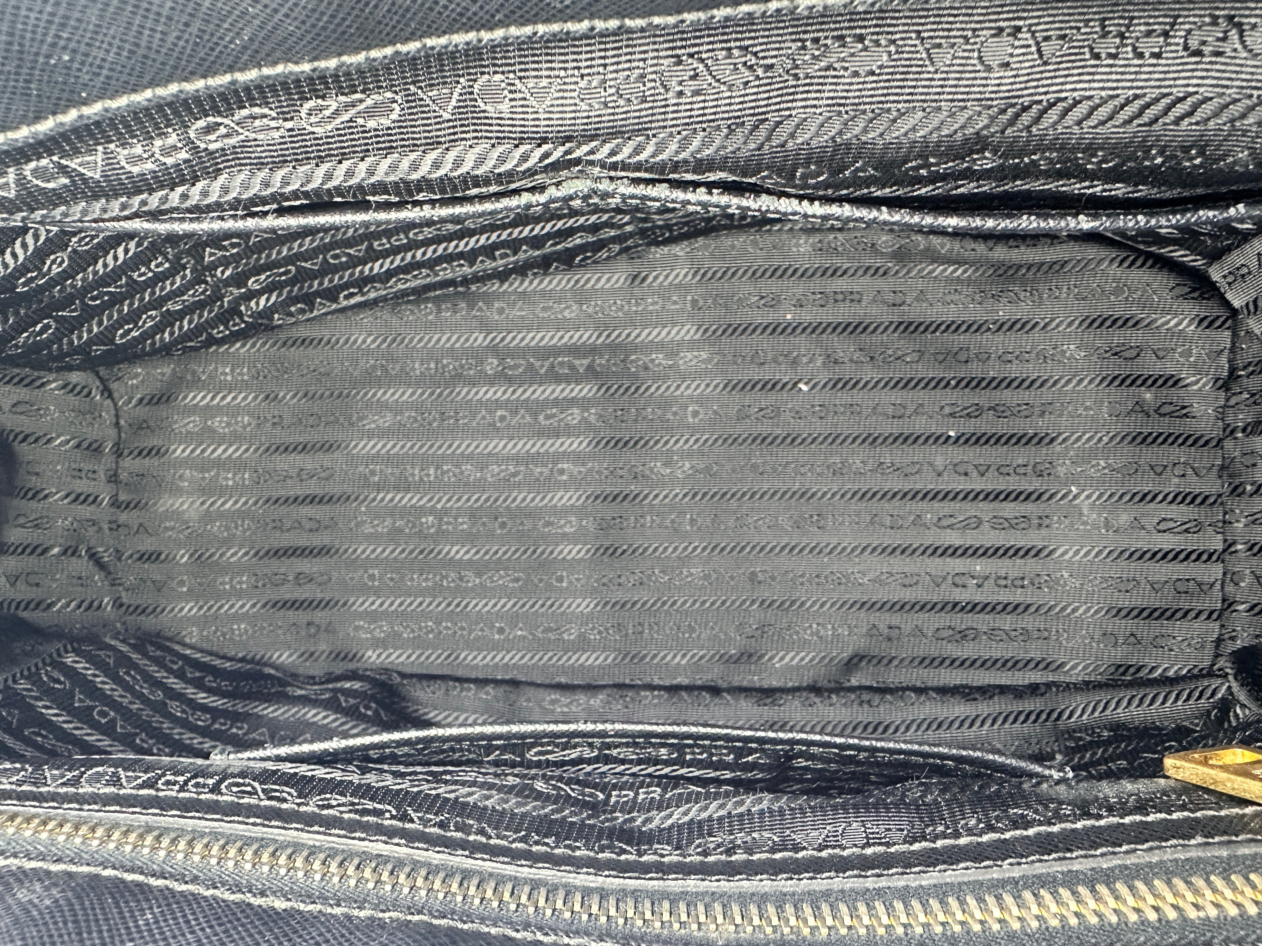 Prada Galleria Black Saffiano Large Size Handle Bag PR193