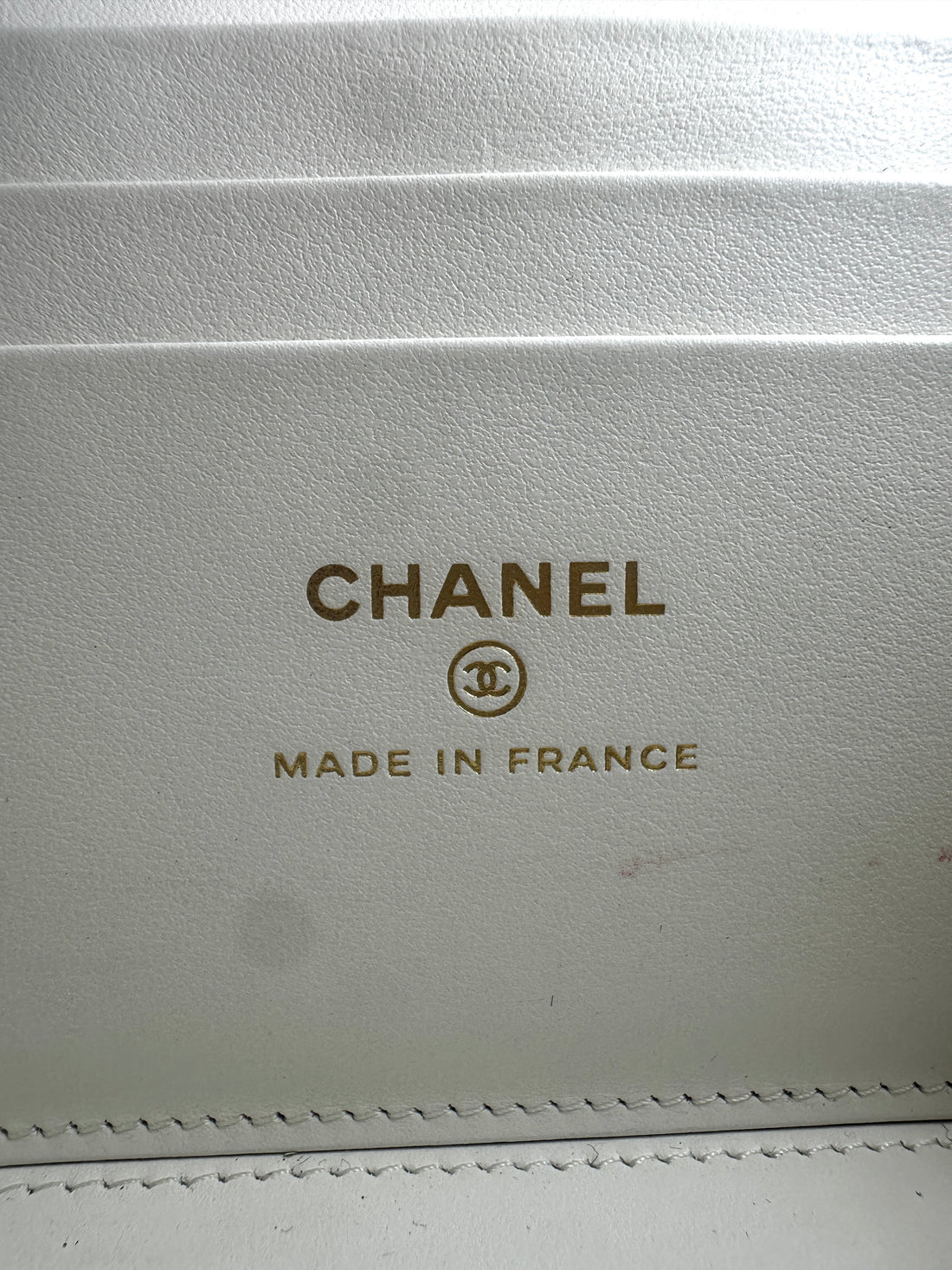 Chanel 23C Coco Casino White Quilted Leather Vanity Case With Gold Hardware(CN***10) CC1445