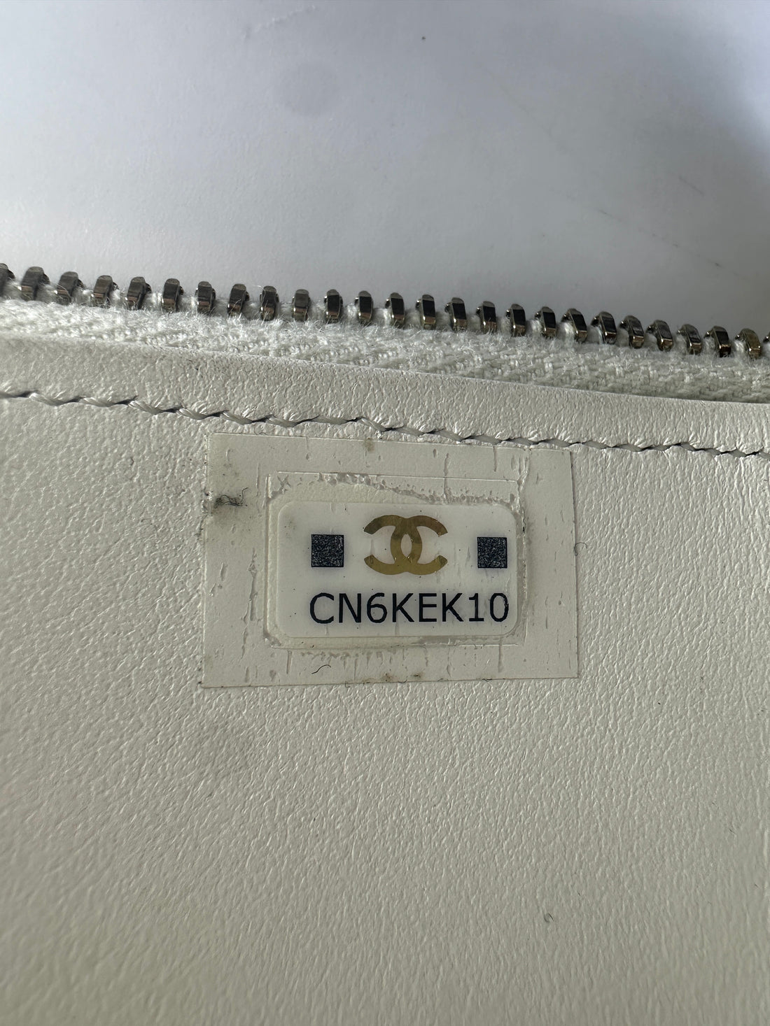 Chanel 23C Coco Casino White Quilted Leather Vanity Case With Gold Hardware(CN***10) CC1445