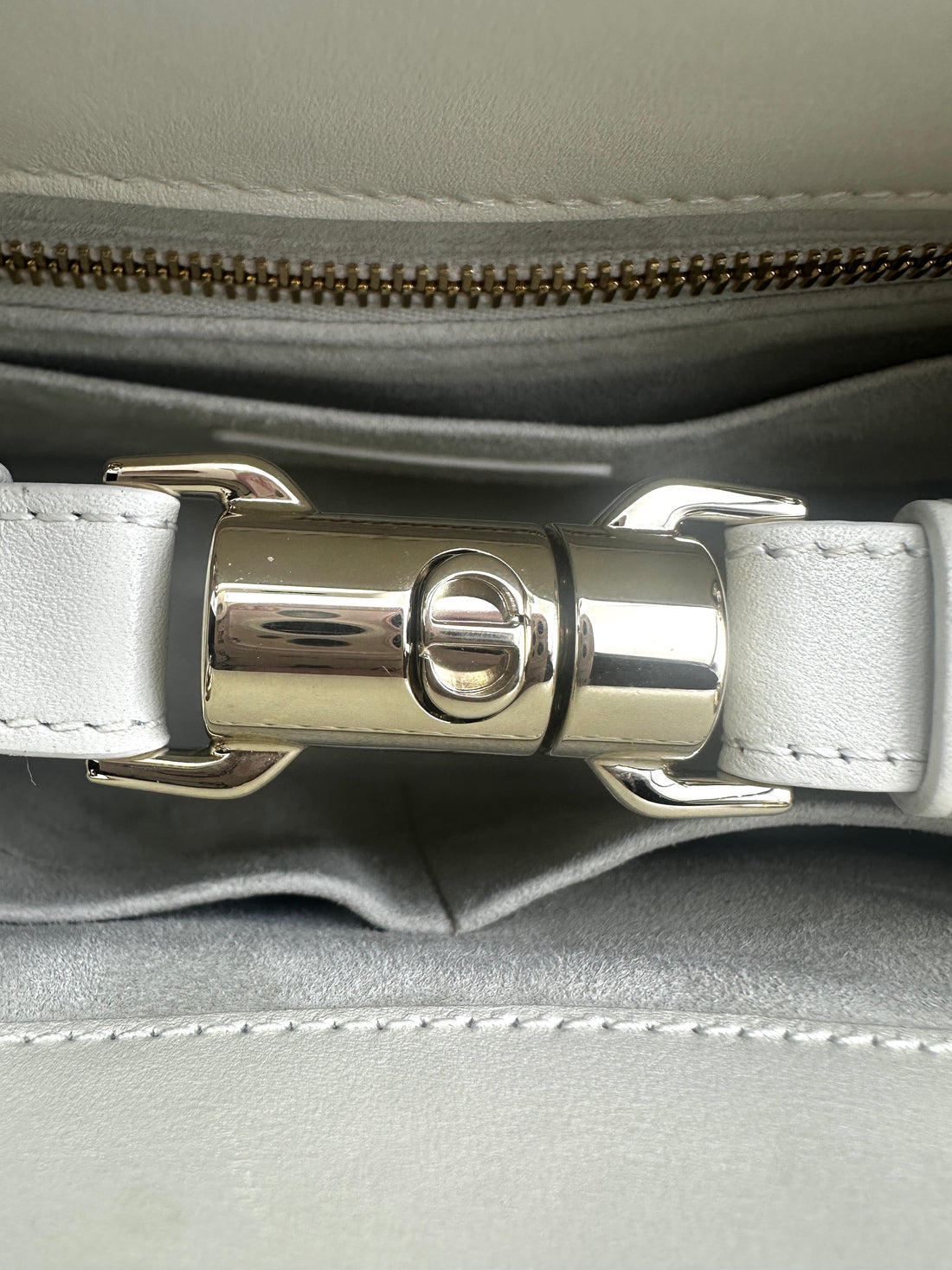 Christian Dior Lady 95.22 White Macrocannage Leather Handle Bag DR520
