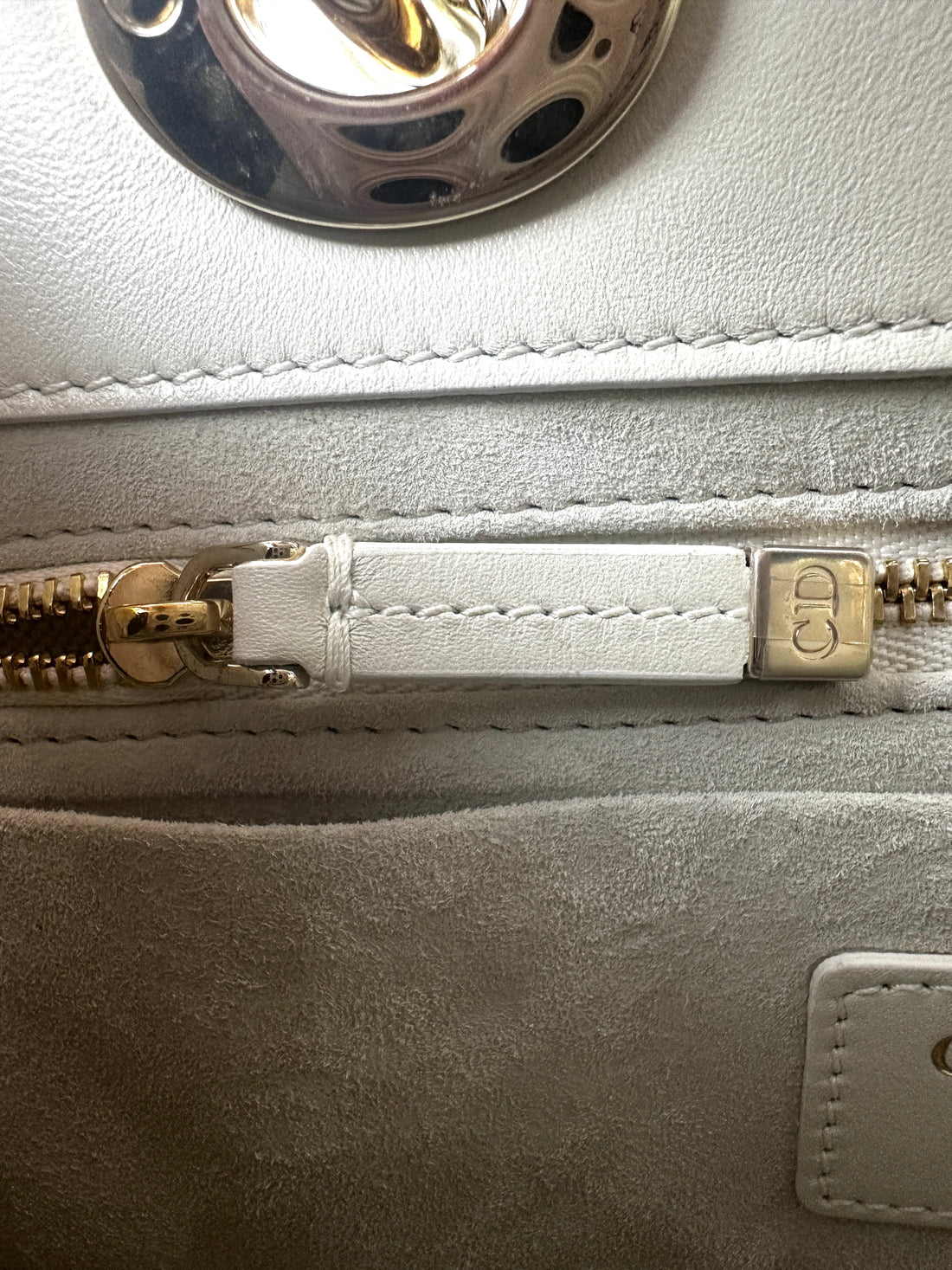 Christian Dior Lady 95.22 White Macrocannage Leather Handle Bag DR520