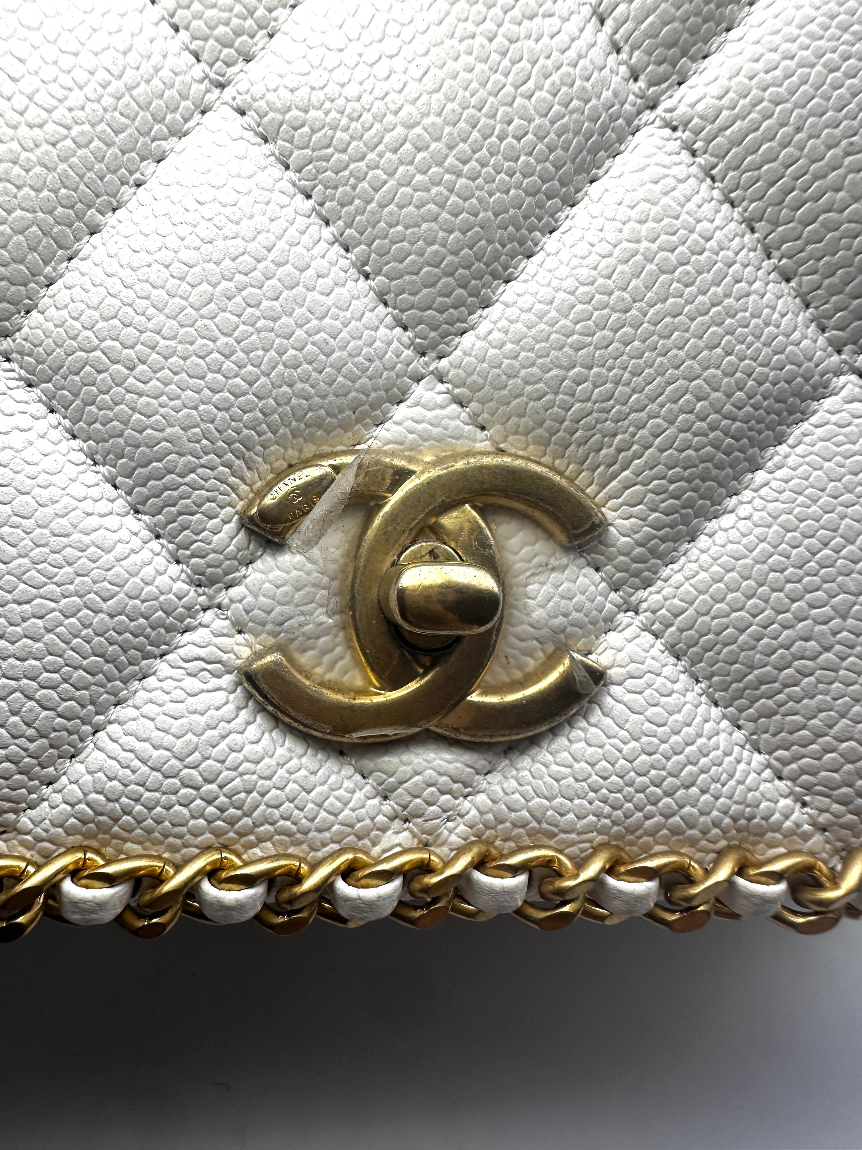 Chanel 22B White Quilted Leather Chain Shoulder Bag With Gold Hardware(HA***LK) CC1444
