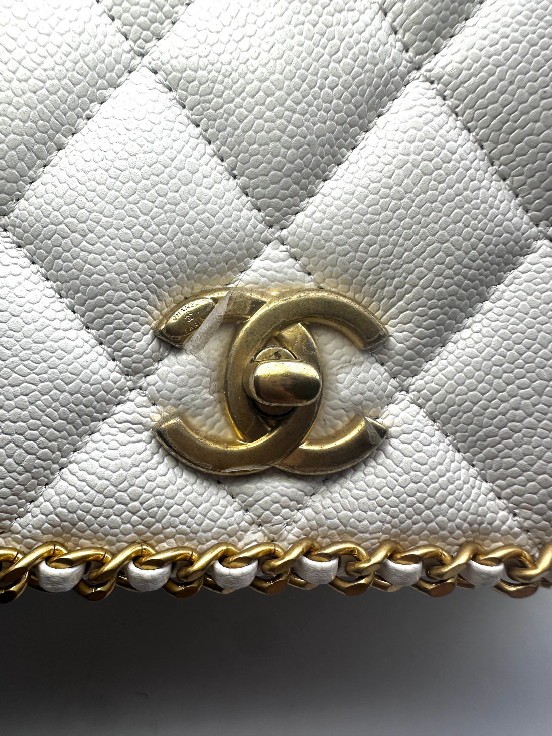 Chanel 22B White Quilted Leather Chain Shoulder Bag With Gold Hardware(HA***LK) CC1444