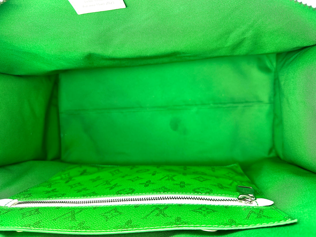 Louis Vuitton 2021Fall/Winter Green Monogram "TOURIST VS PURIST" Cabas Zippe Tote Bag LV2005