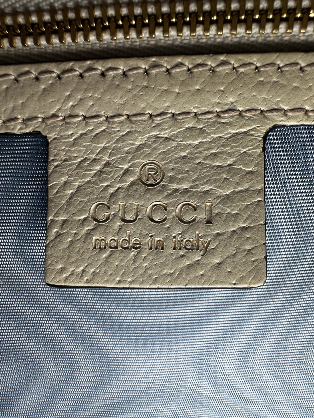 Gucci Sylvie White Leather Bee&Star Printed Shoulder Bag GG639