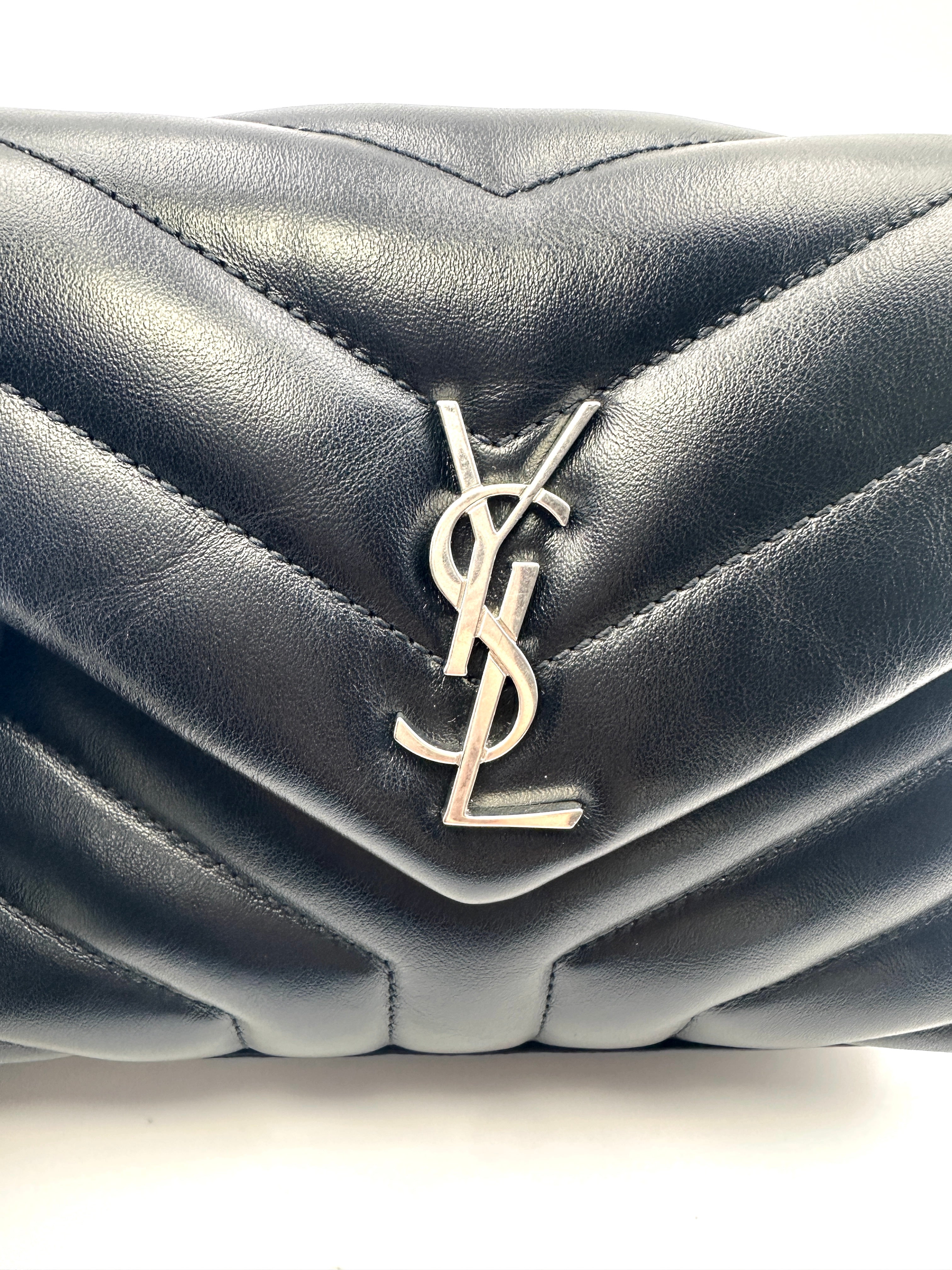 Saint Laurent Loulou  Black Quilted Leather Small Size Shoulder Bag SL165