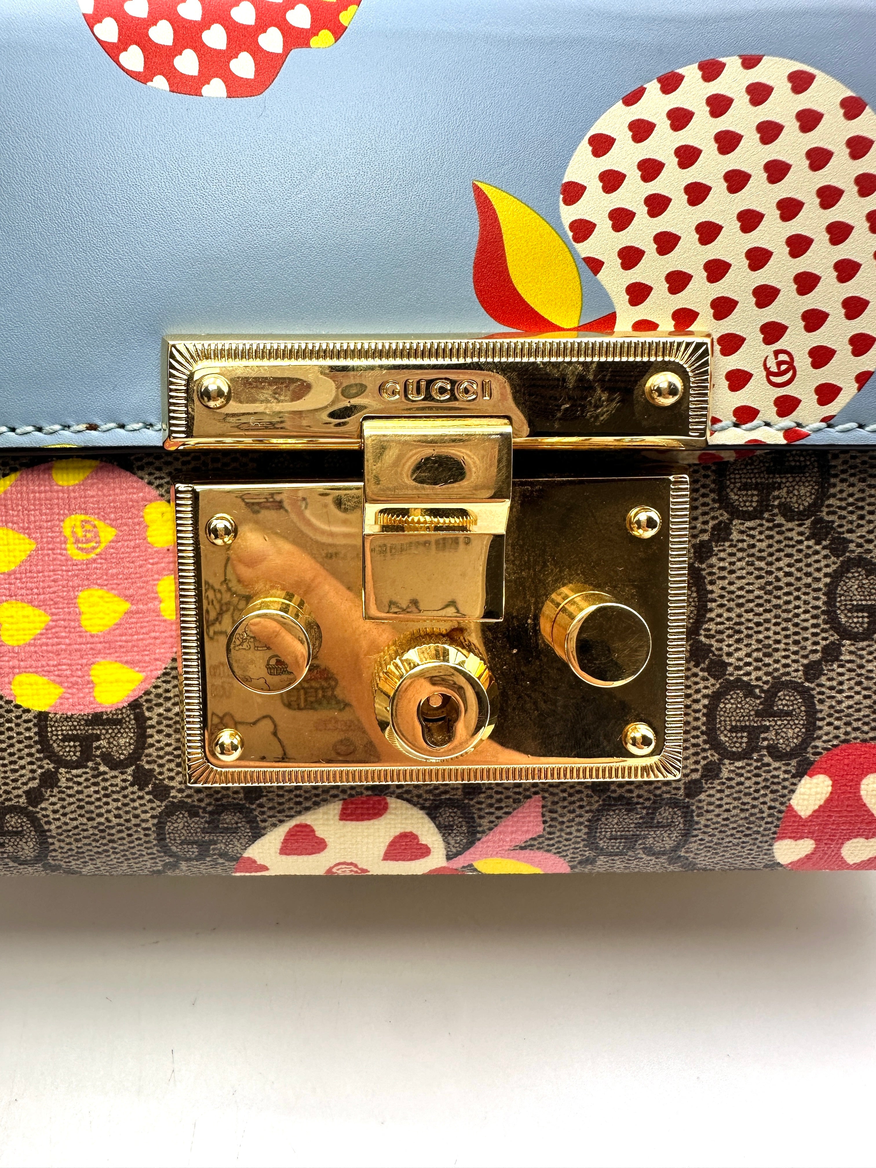 Gucci Chinese Valentine's Day Special Edition Apple Heart Padlock Shoulder Bag GG640