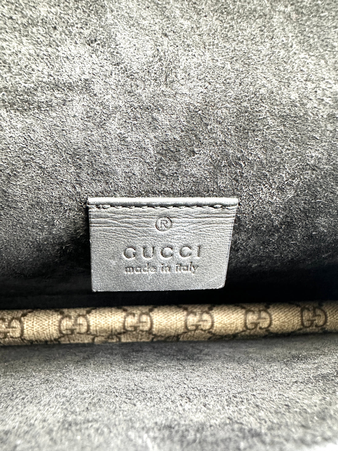 Gucci Dionysus GG Supreme Canvas Medium Size Shoulder Bag With Black Suede GG642