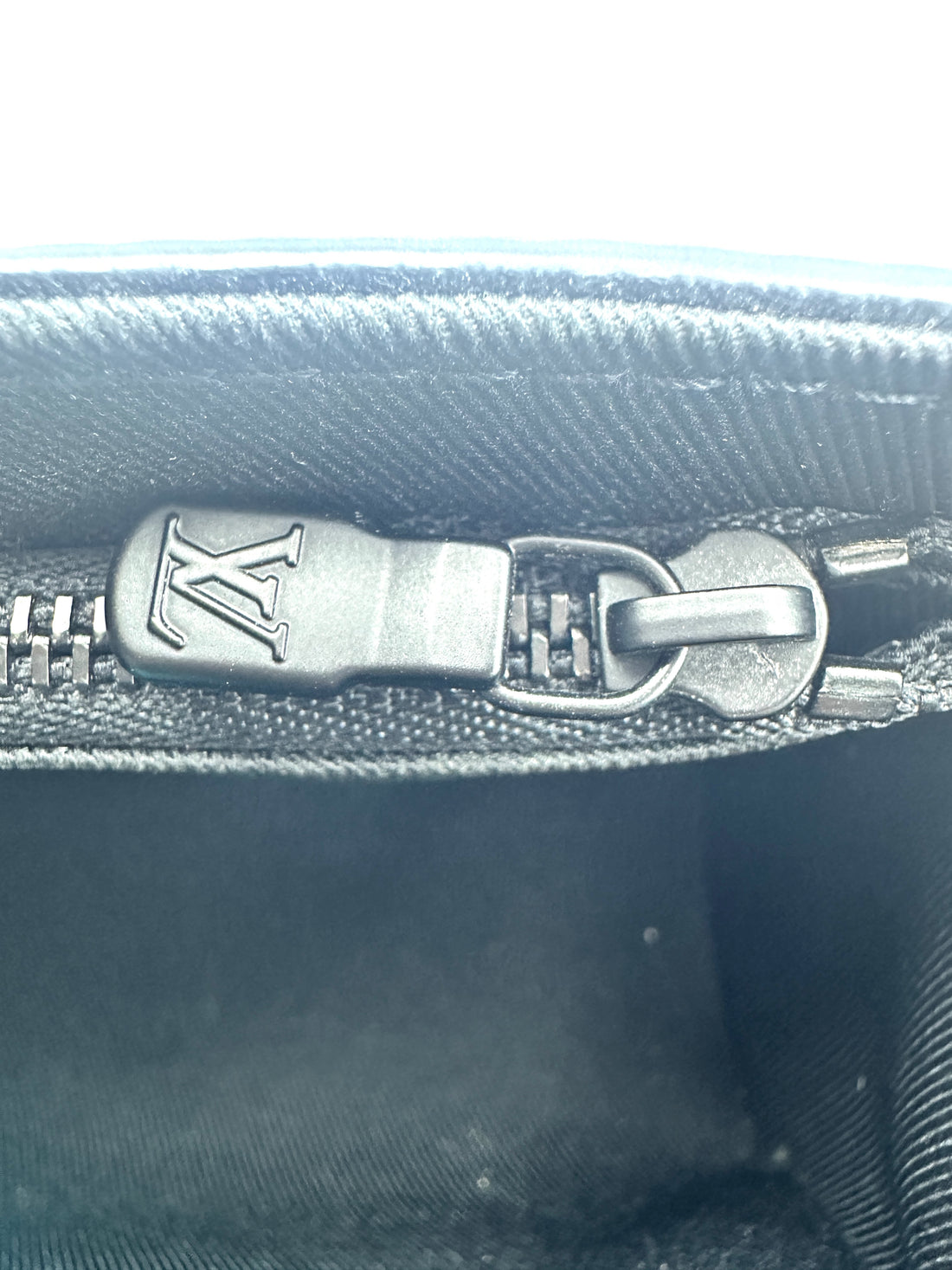 Louis Vuitton Steamer Wearable Wallet Black Monogram Eclipse Reverse Canvas Shoulder Bag LV2012