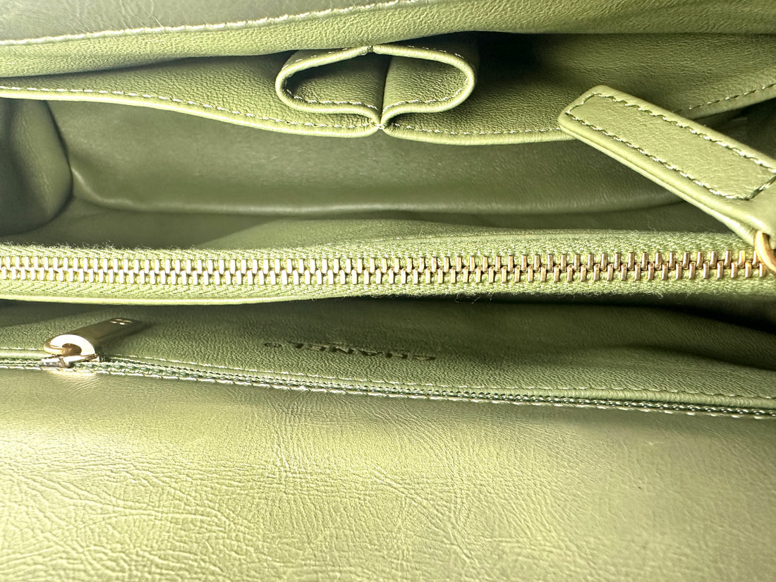 Chanel CoCo Handle Green Chevron Quilted Leather Medium Size Lizard Handle Bag(25***61) CC1453