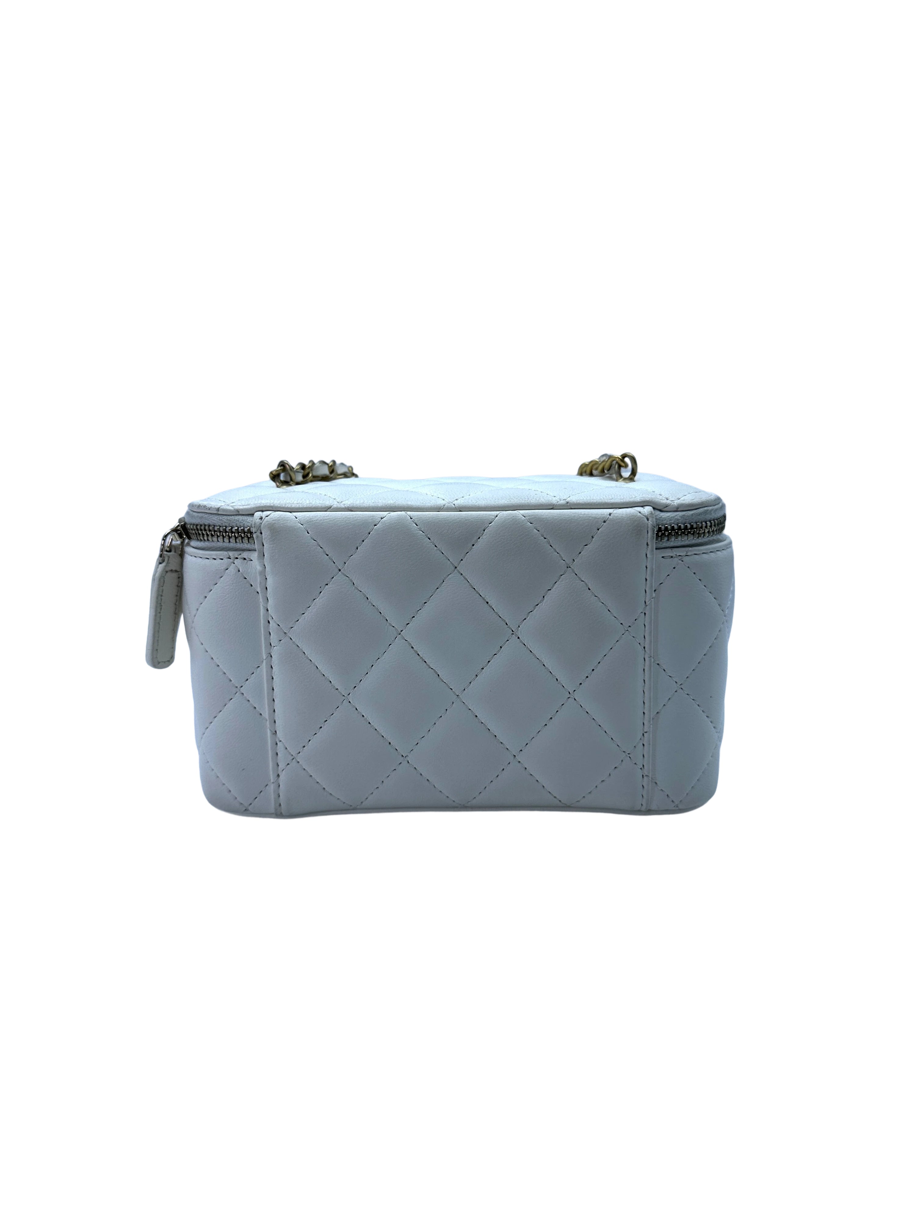Chanel White Quilted Pearl Crush Vanity Case(J5***X1) CC1450