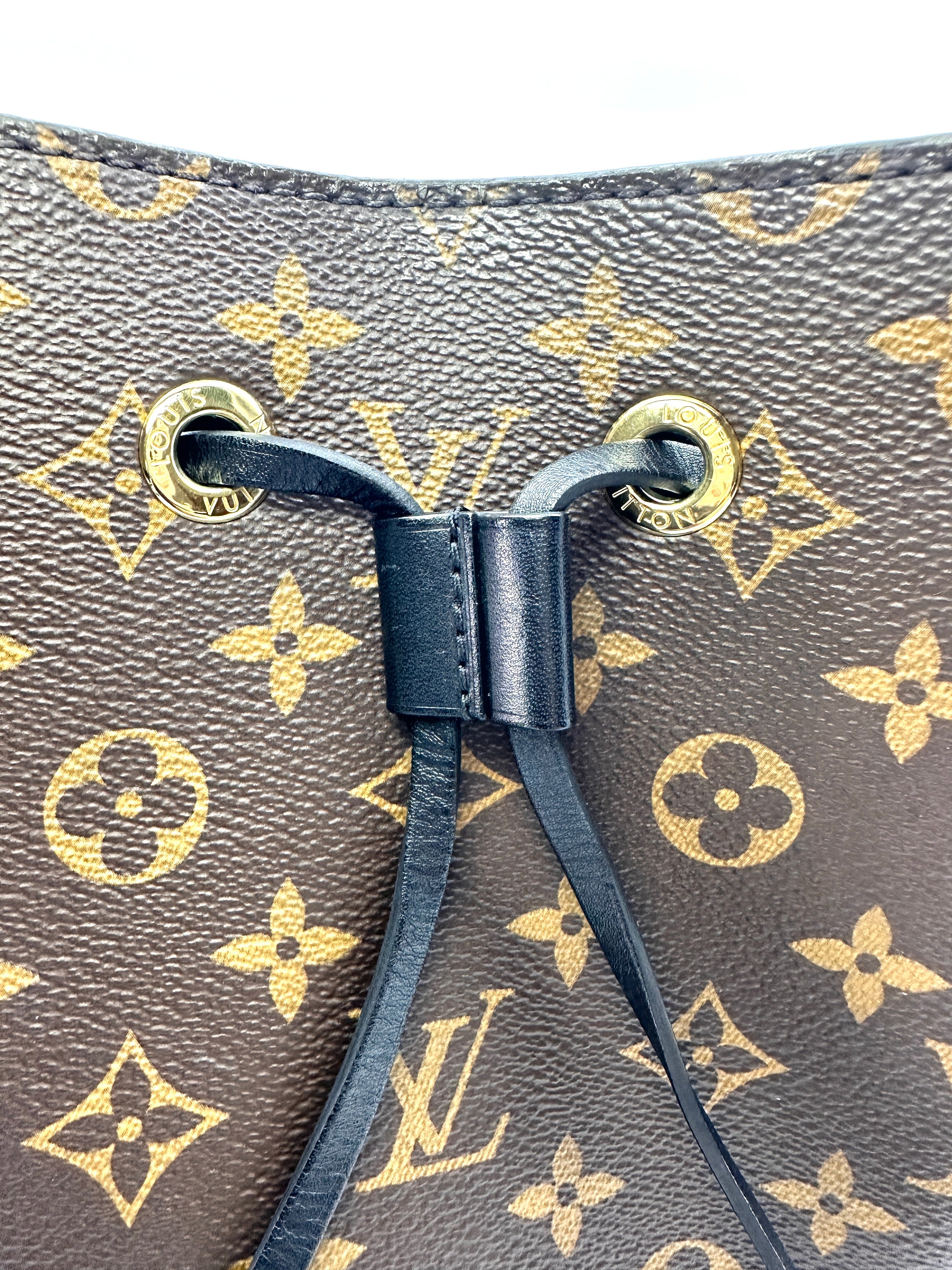 Louis Vuitton NeoNeo Monogram Canvas Bucket Bag With Black Drawstring LV2016