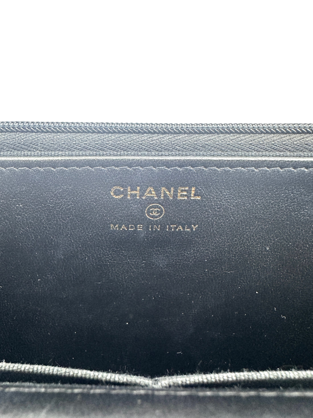 Chanel 22A Black Quilted Wallet On Chain(PC***5H) CC1460