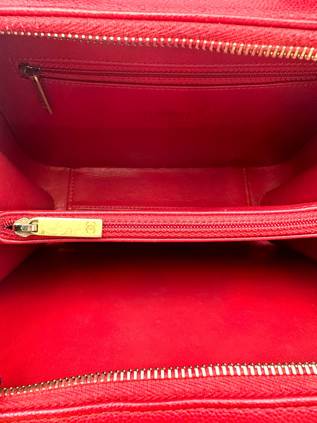 Chanel CC Filigree Red Quilted Leather Top Handle Vanity Case(25***89) CC1461
