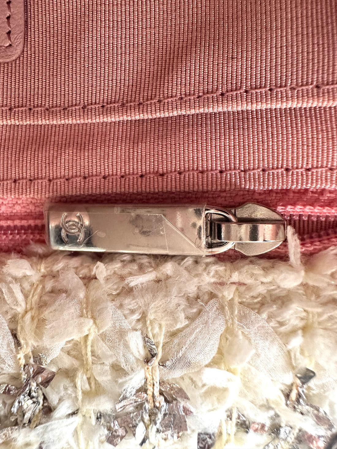 Chanel 18S Classic Flap Pink/Silver Ribbon Knit Tweed Shoulder Bag(25***55) IRIS050