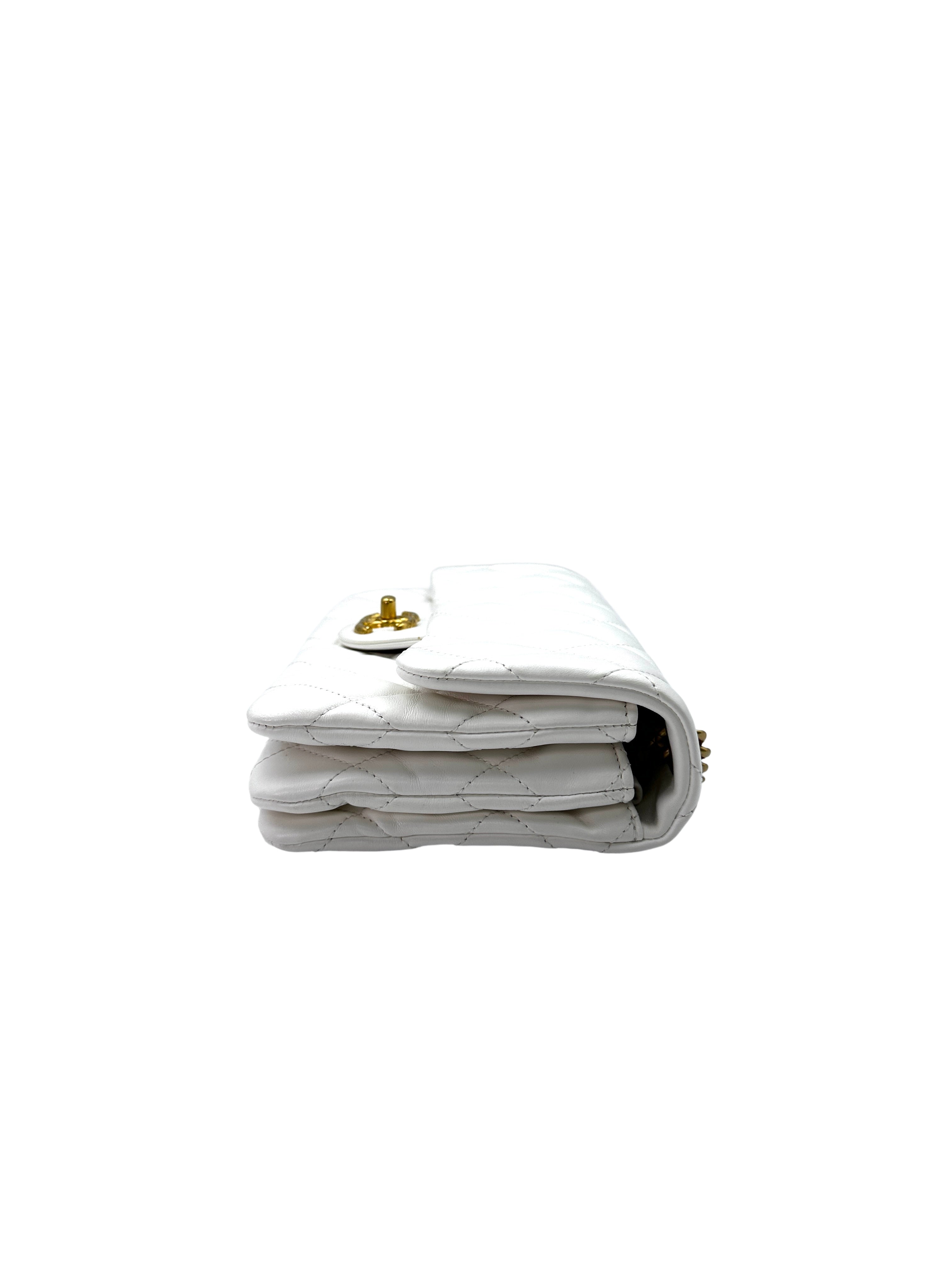 Chanel 23B Classic Flap White Quilted Lambskin Small Size Flap Bag With Gold Hardware(T1***0K) CC1470