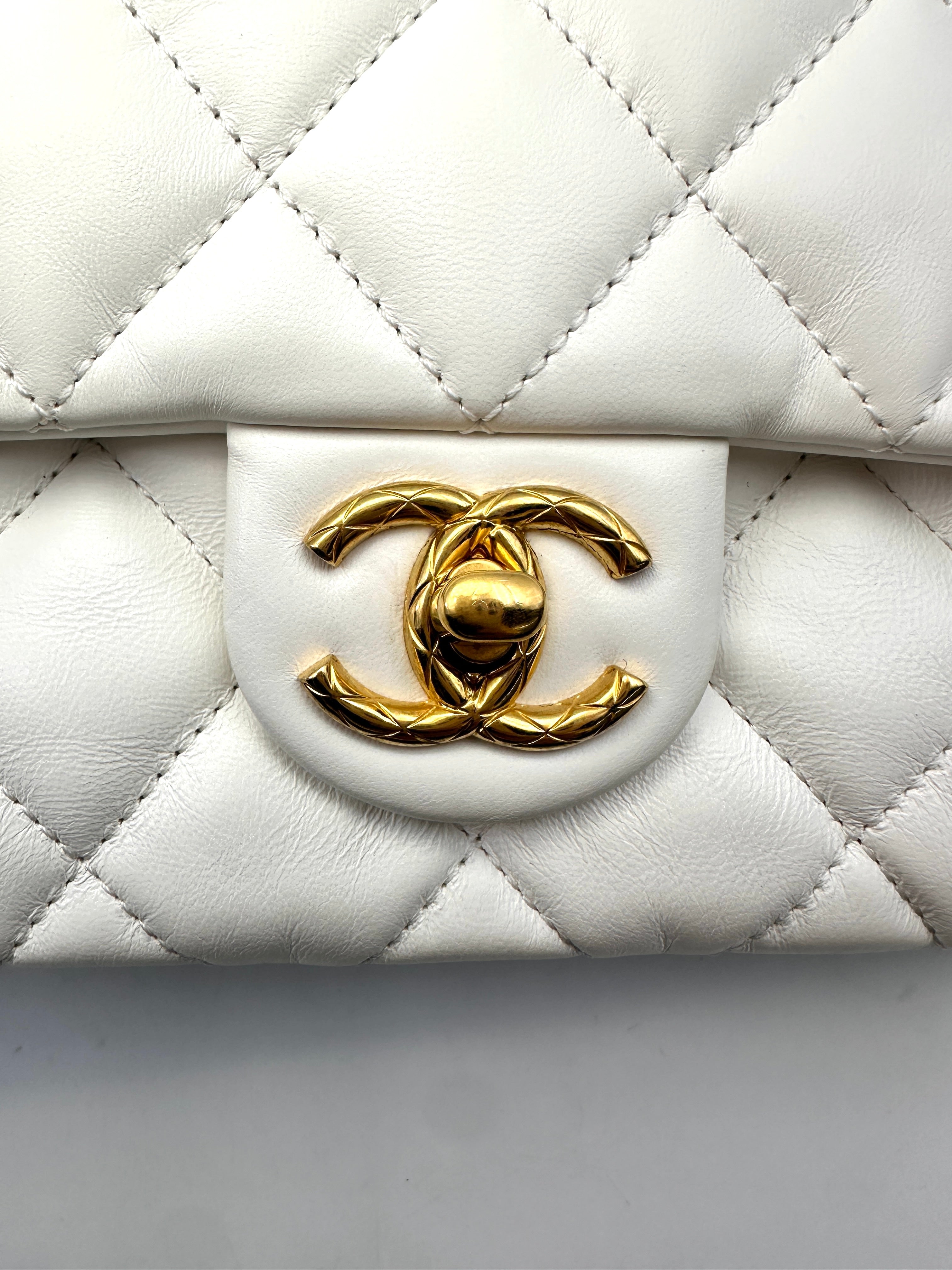 Chanel 23B Classic Flap White Quilted Lambskin Small Size Flap Bag With Gold Hardware(T1***0K) CC1470