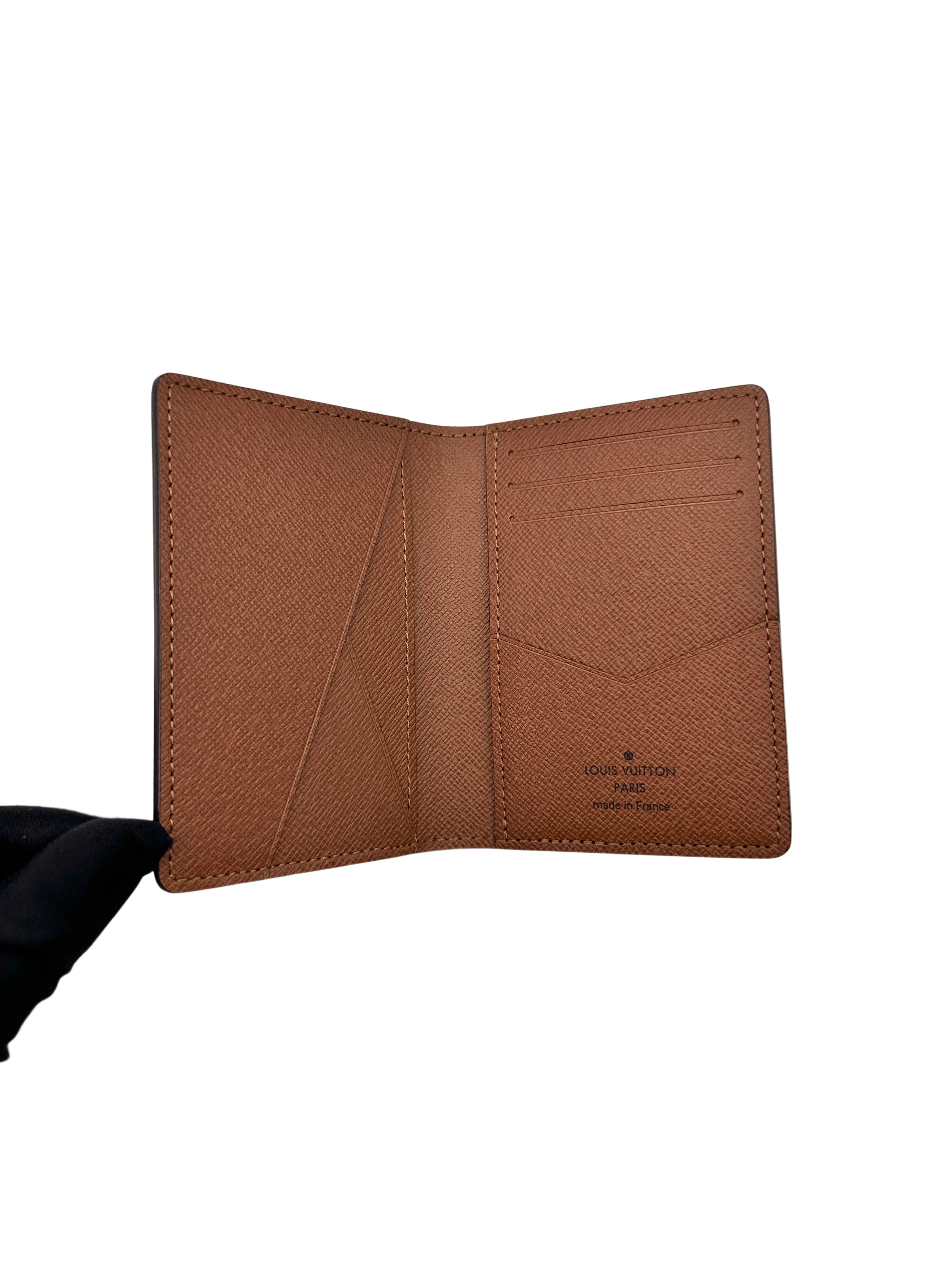 Louis Vuitton Monogram Canvas Card Holder LVA11