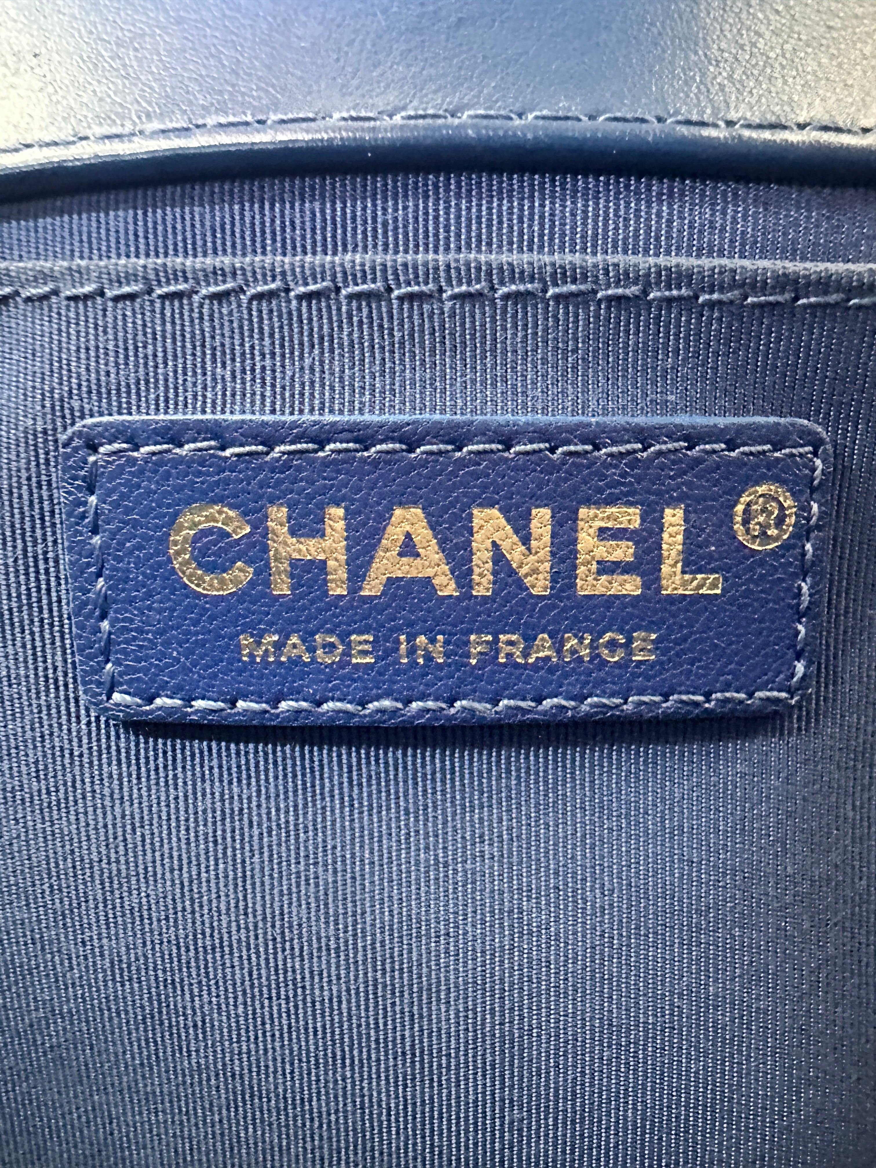 Chanel 17A LeBoy Blue Quilted Leather Chain Around Flap Bag With Gold Hardware(24***05) CC1474
