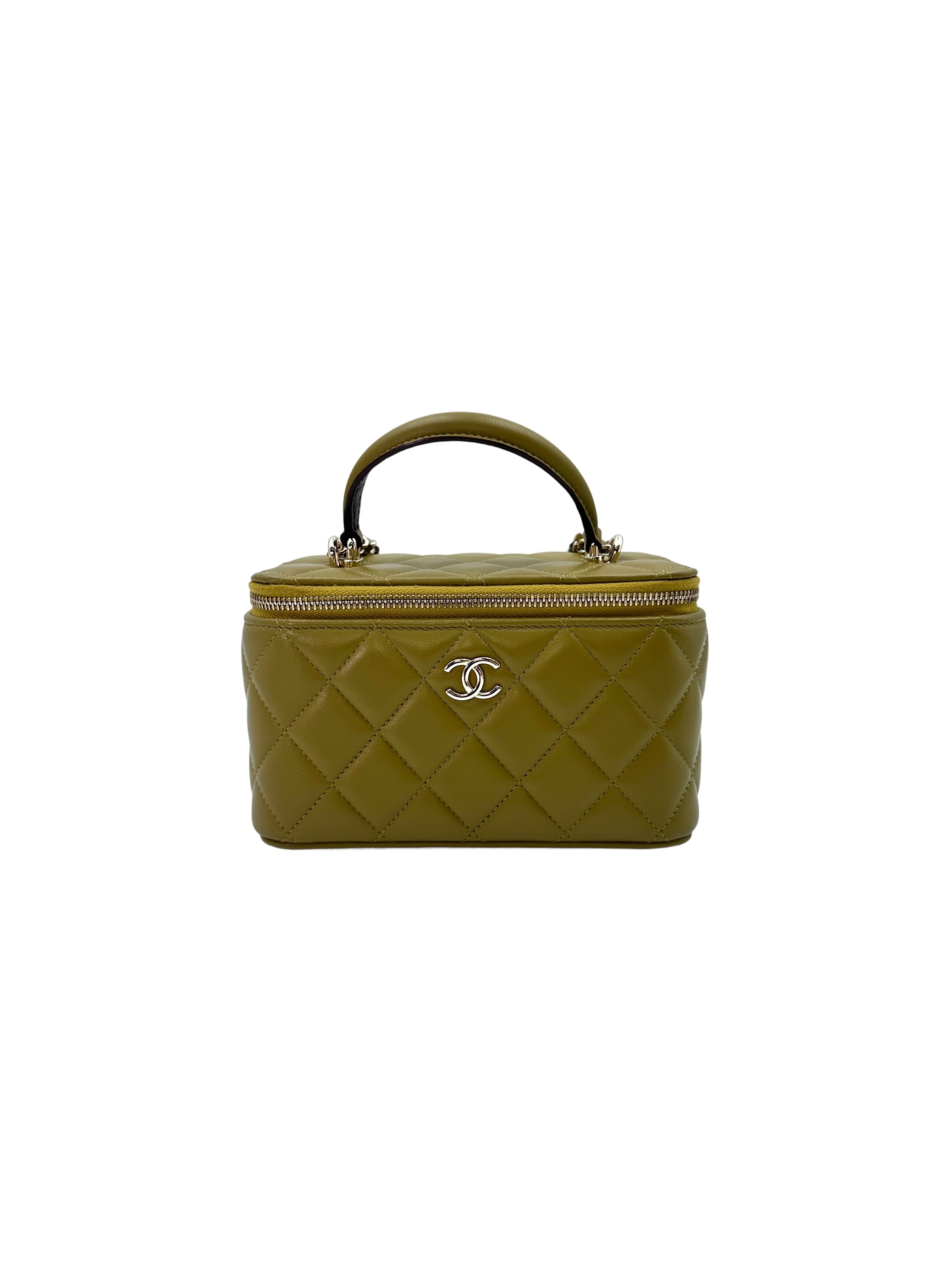 Chanel Green Quilted Lambskin Top Handle Vanity Case(PE***75) CC1473