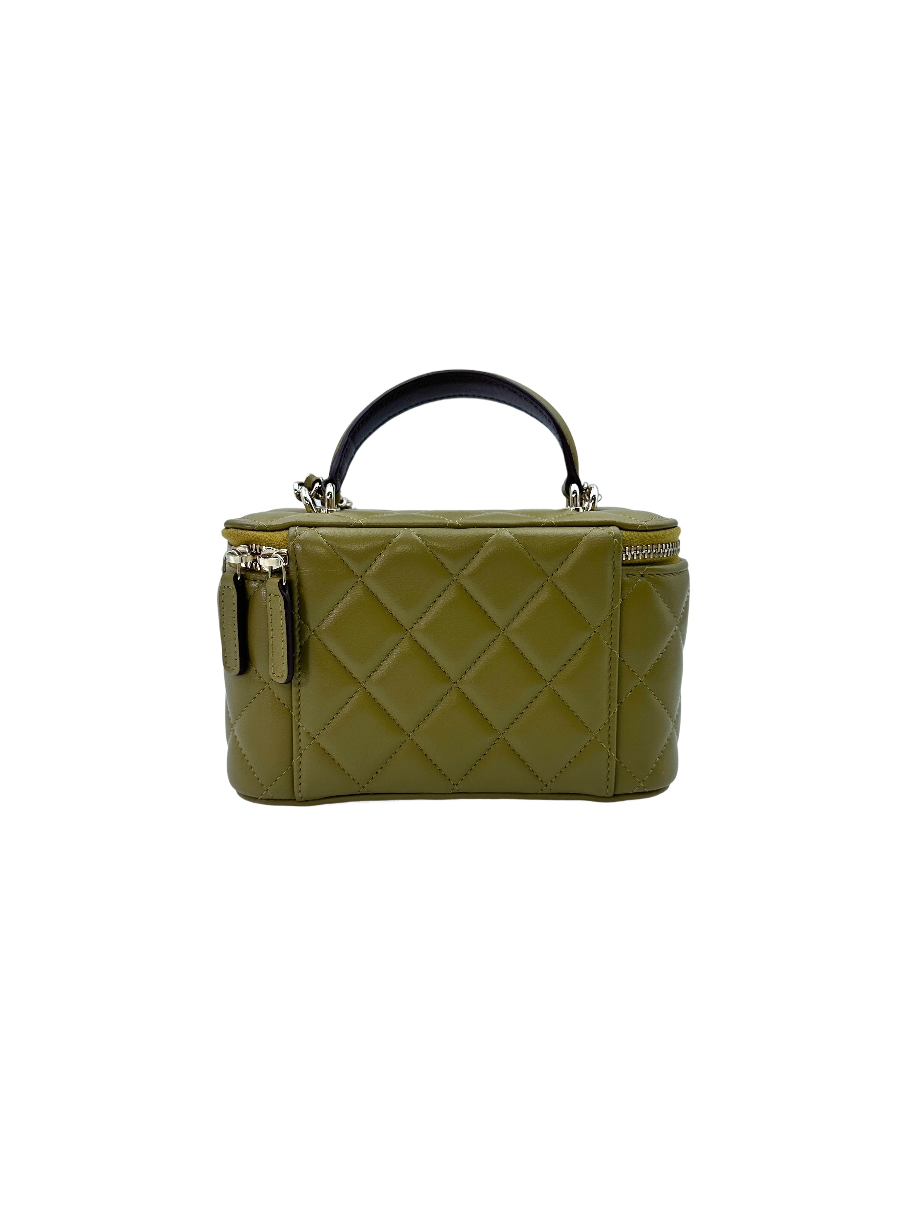 Chanel Green Quilted Lambskin Top Handle Vanity Case(PE***75) CC1473