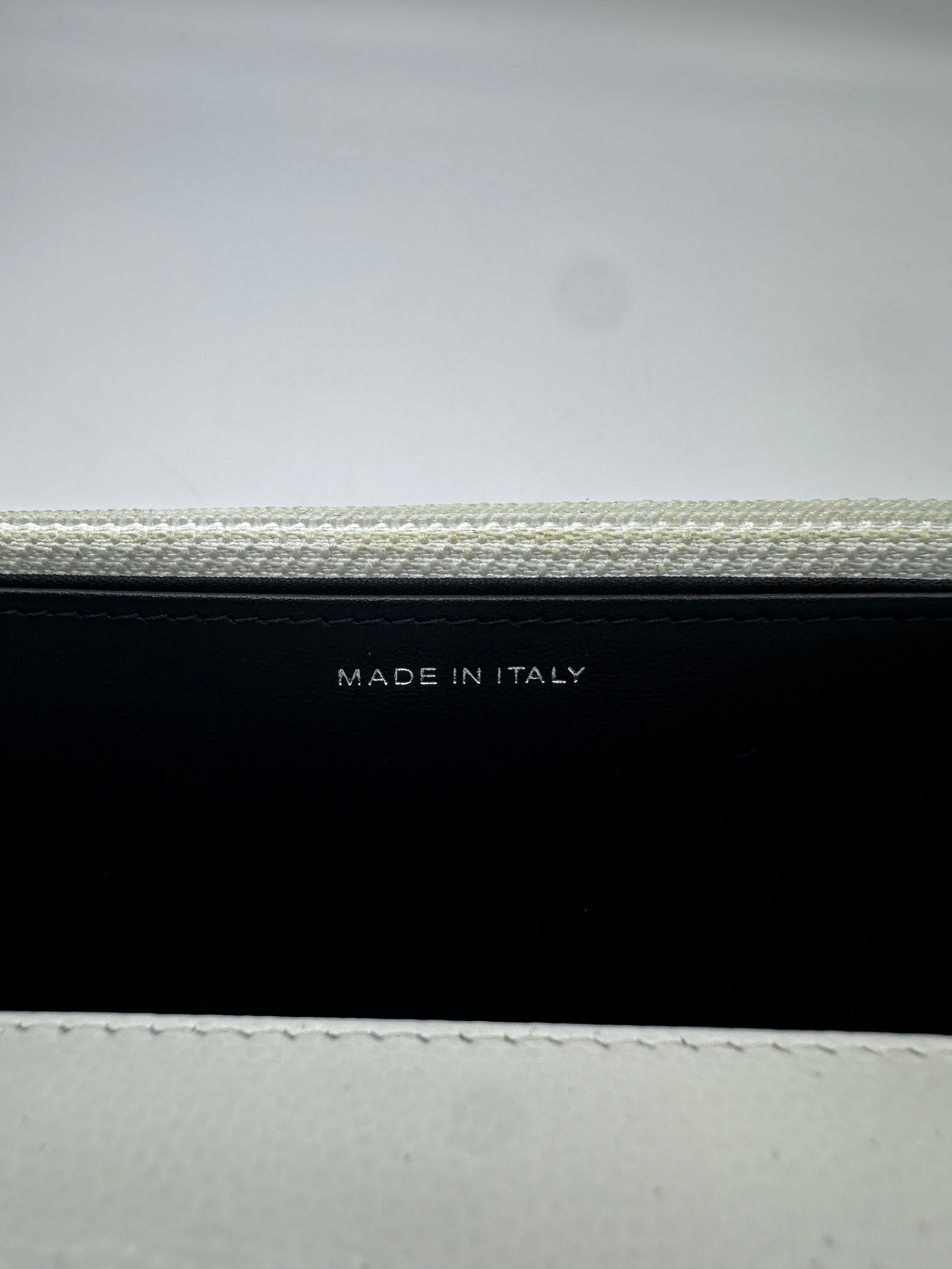 Chanel "My Everything" White Quilted Calfskin Wallet On Chain(30***80) CC1477