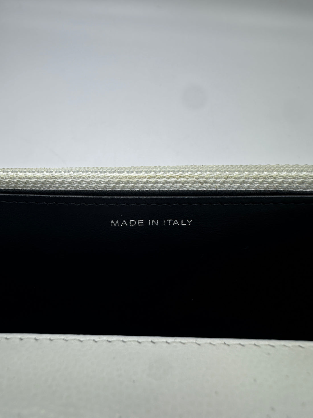 Chanel "My Everything" White Quilted Calfskin Wallet On Chain(30***80) CC1477
