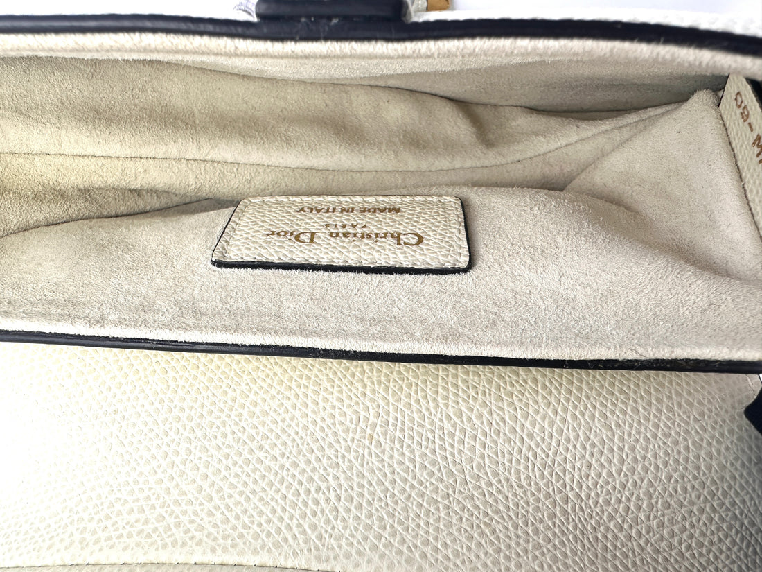 Christian Dior White Leather Small Size Saddle Bag DR539