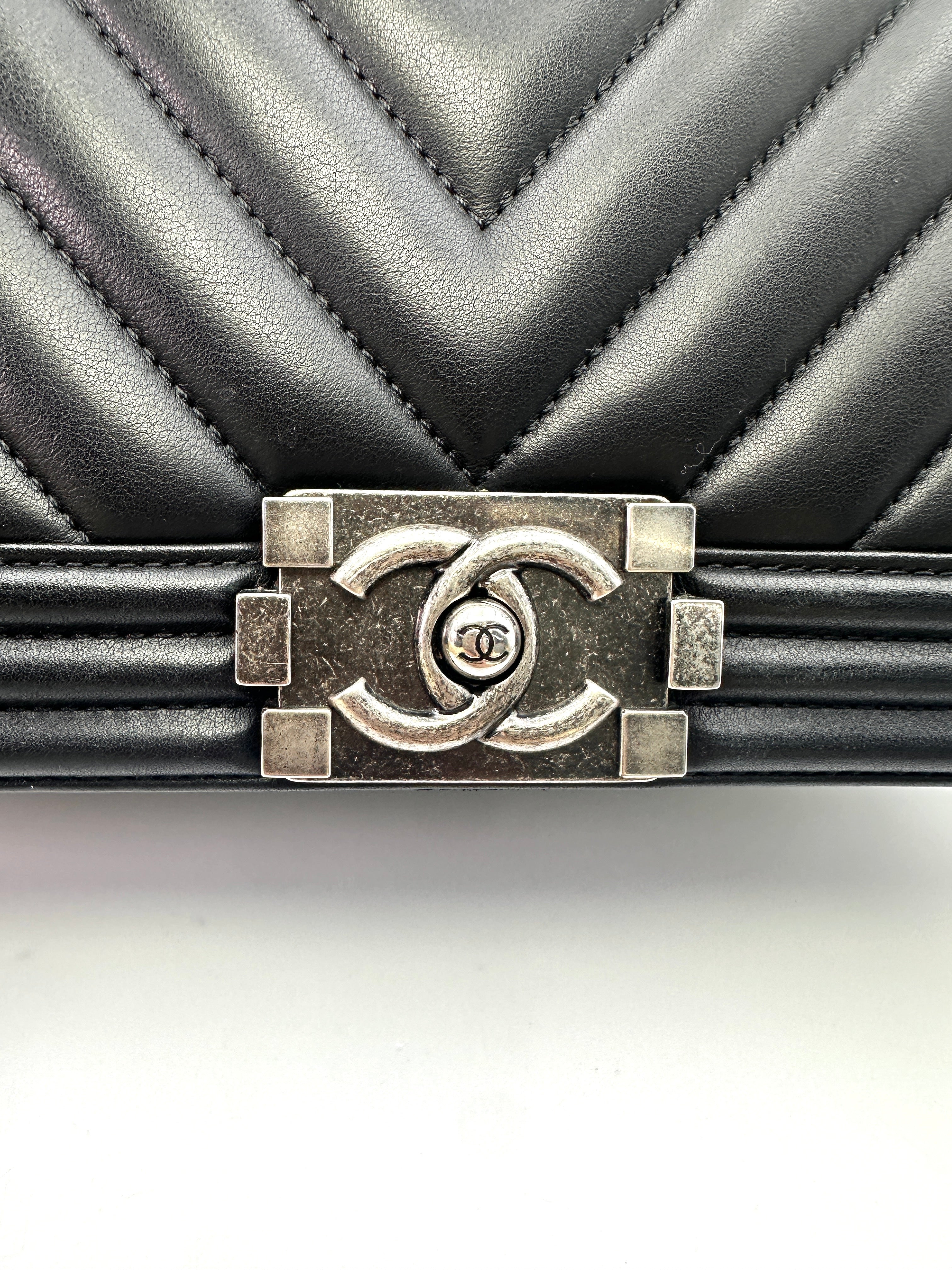 Chanel LeBoy Black Chevron Quilted Calfskin Medium Size Flap Bag With Silver Buckle(22***02) CC1482