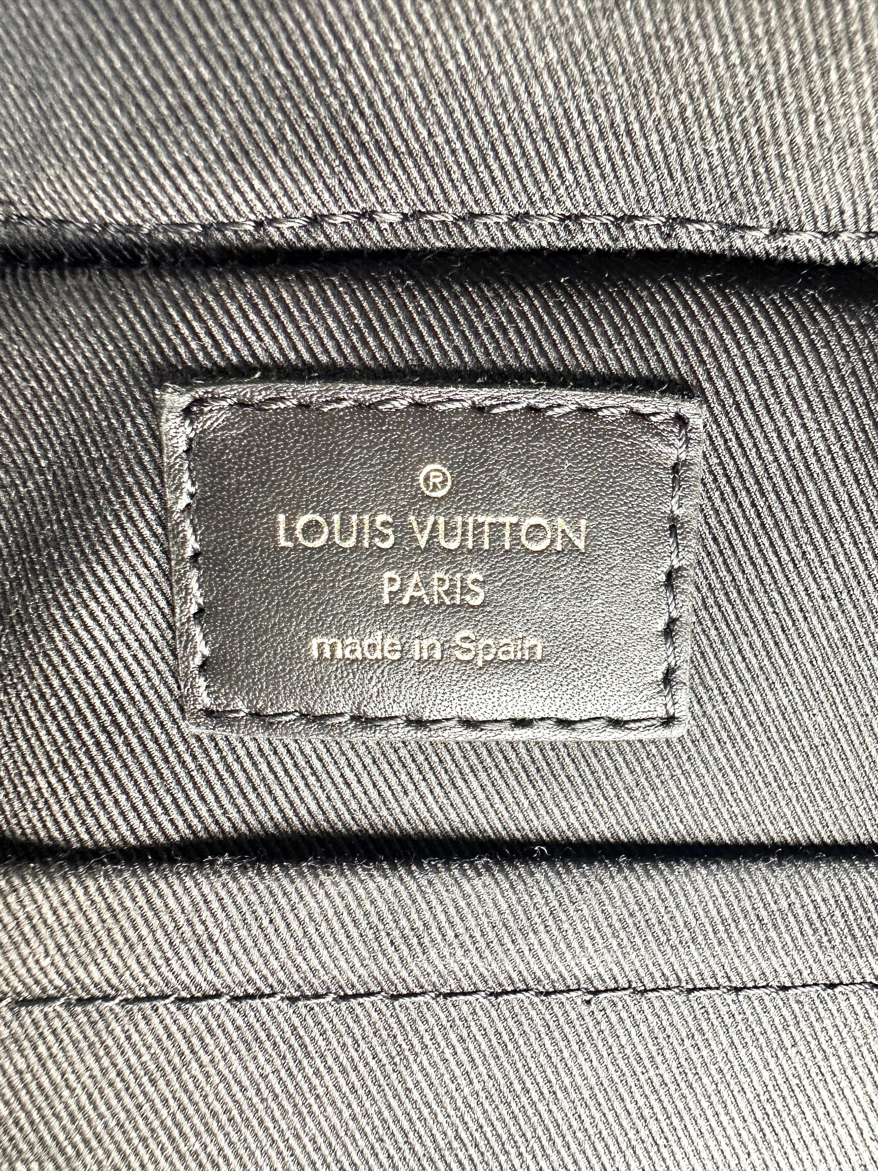 Louis Vuitton Saintonge Monogram Tassel Camera Bag LV2059