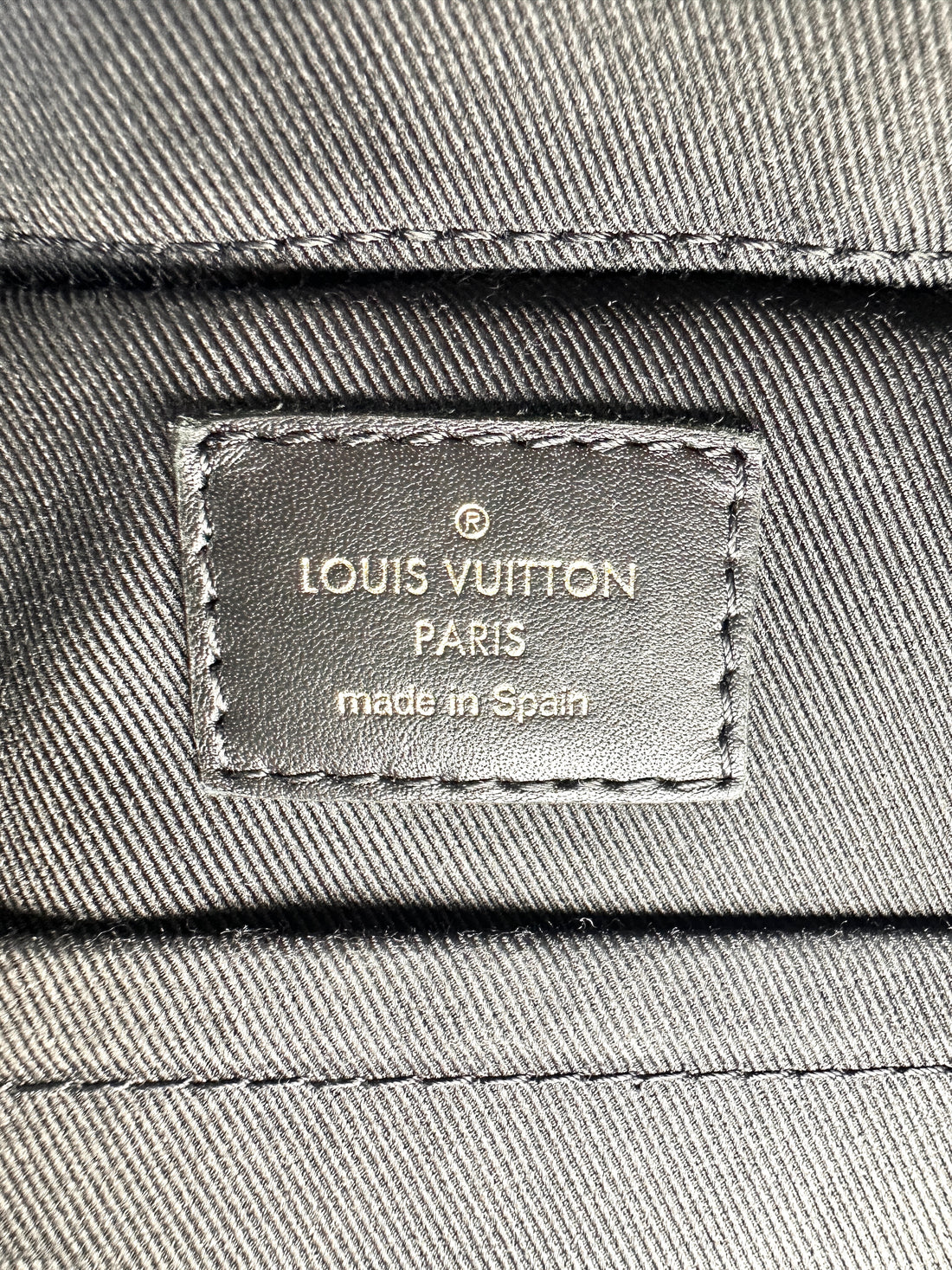 Louis Vuitton Saintonge Monogram Tassel Camera Bag LV2059
