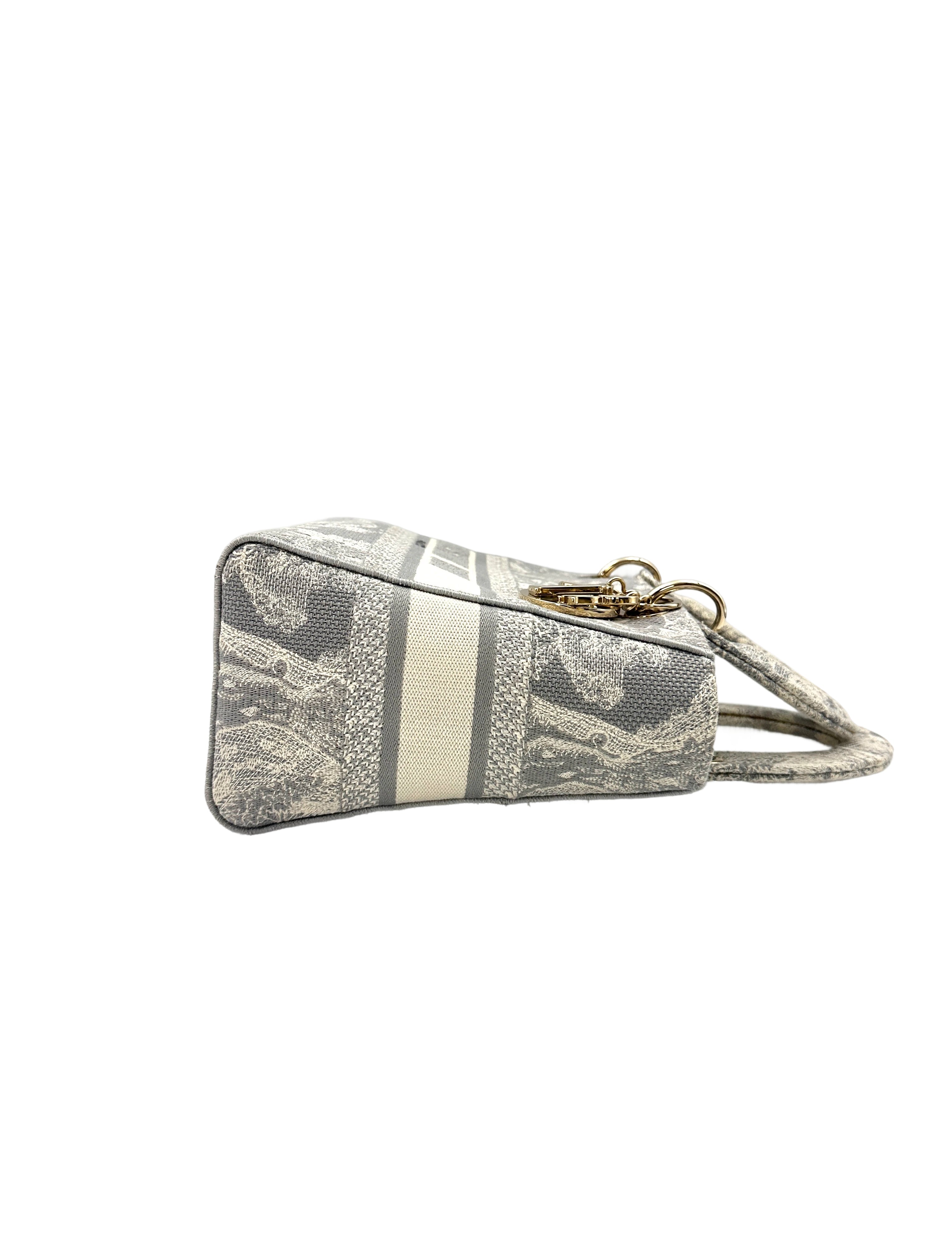 Christian Dior Lady D-Lite Grey Toile de Jouy Reverse Embroidery Canvas Handle Bag With Gold Charms DR546