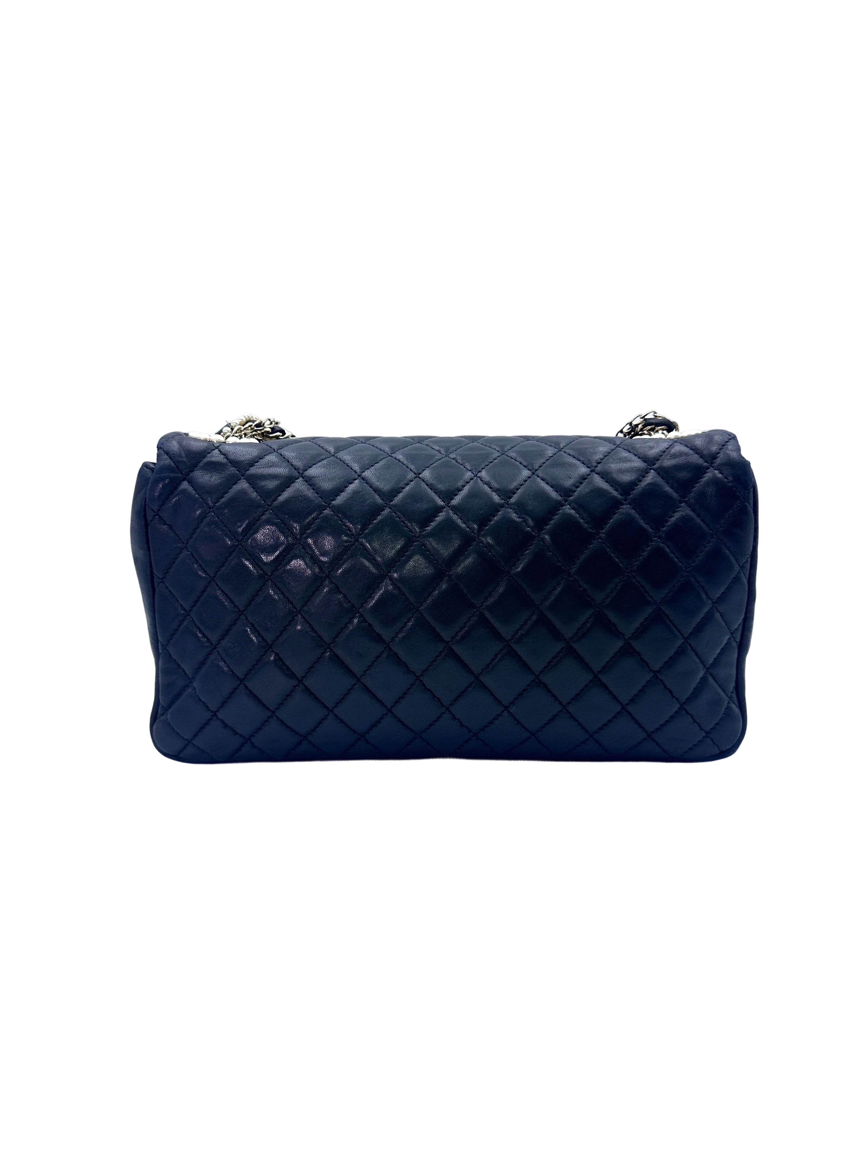 Chanel Westminster Pearl Black Quilted Leather Medium Size Flap Bag With Gold Hardware(13***63) CC1490