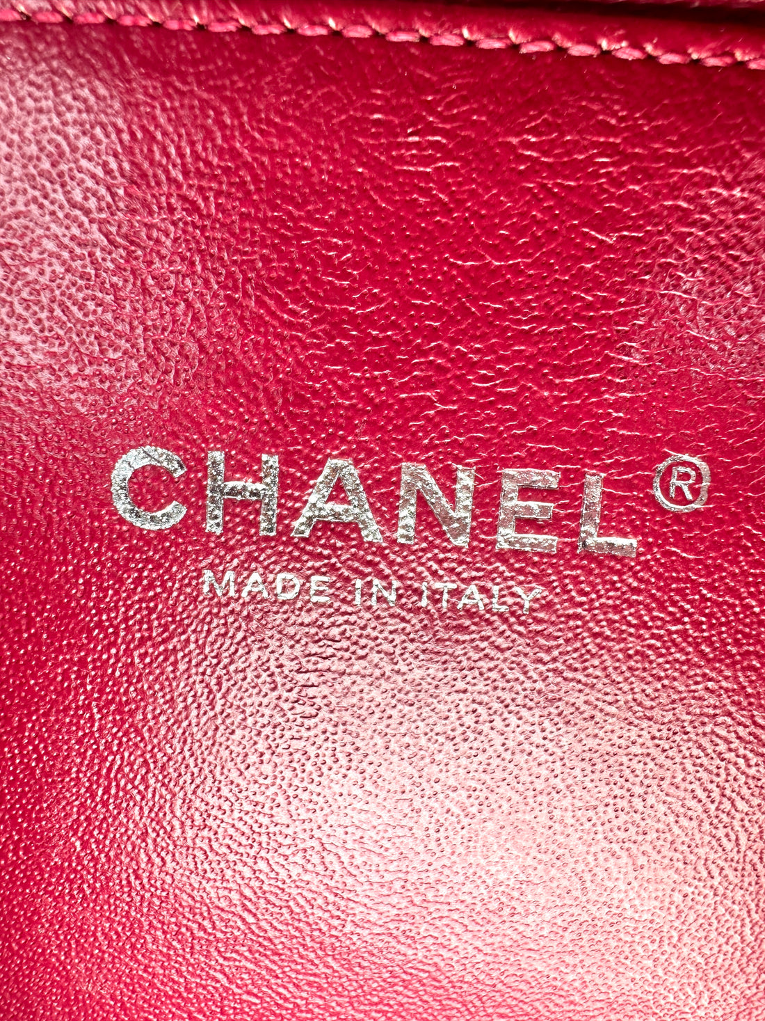 Chanel CC Filigree Black Quilted Calfskin And White Striped Trim Top Handle Vanity Case(27***39) CC1486