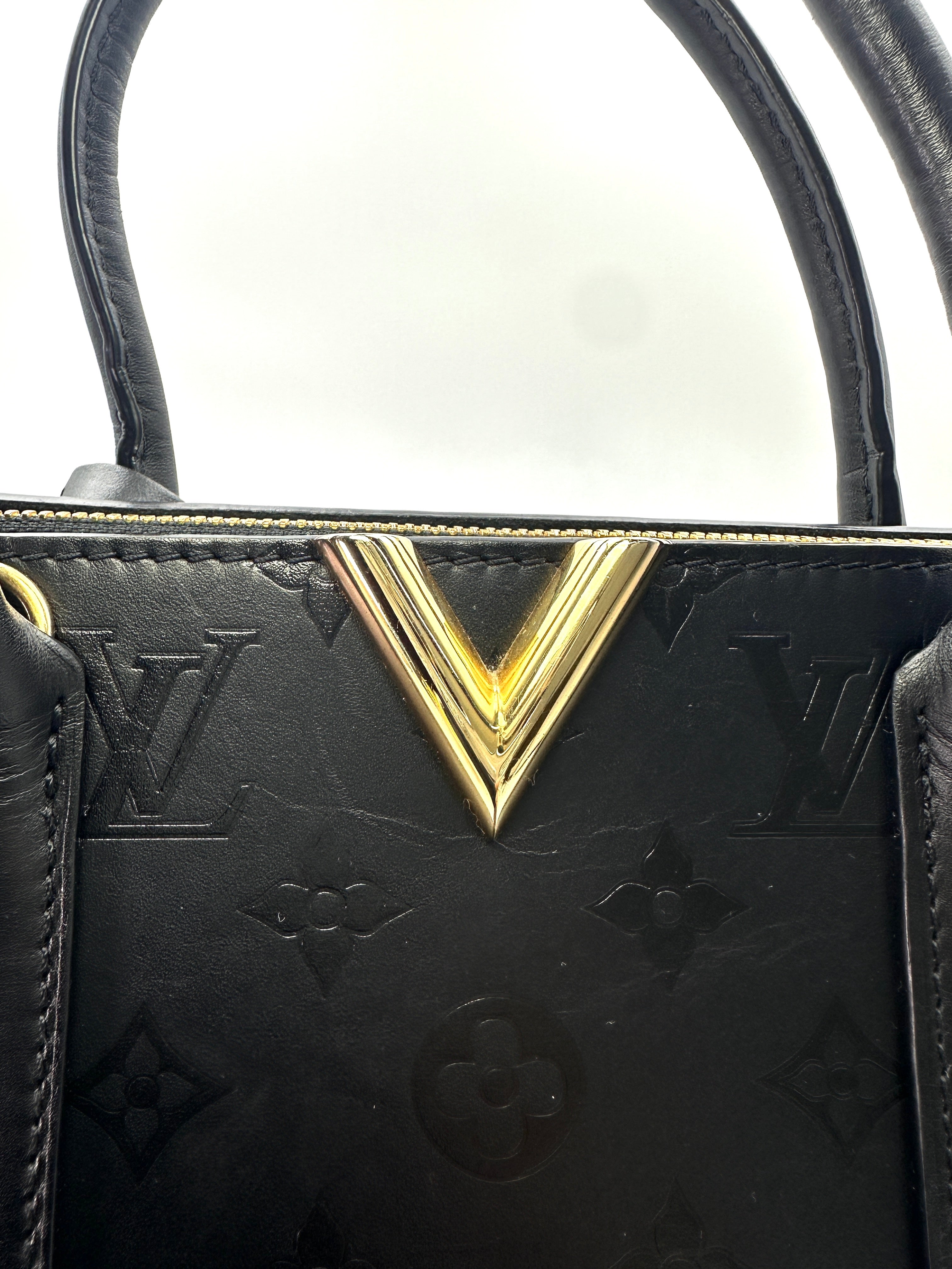 Louis Vuitton Very Tote Black Monogram Cuir Plume Tote Handle Bag LV2079