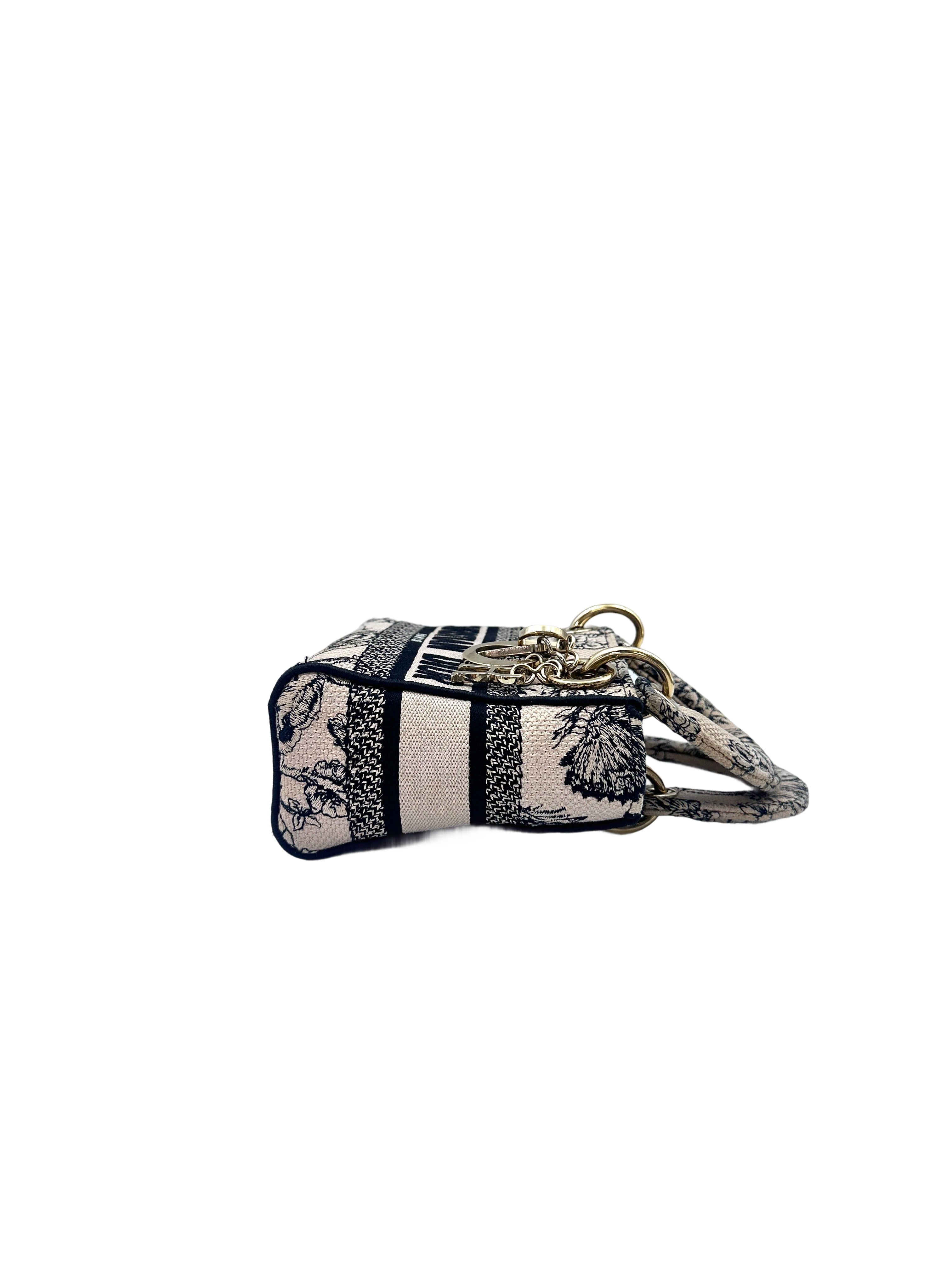 Christian Dior Lady D-Lite Blue/White Toile de Jouy Embroidery Canvas Handle Bag With Gold Charms DR544