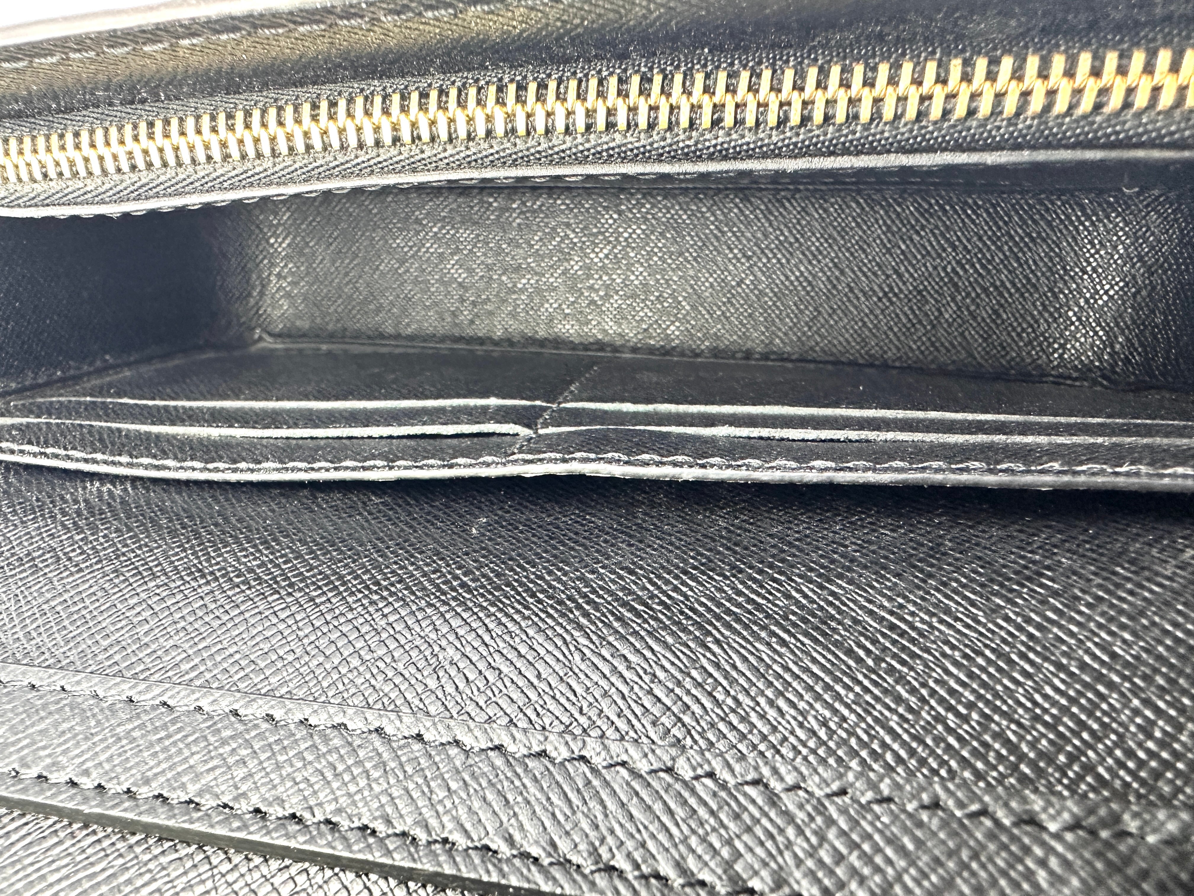 Louis Vuitton LV Book Monogram Reverse Wallet On Chain LV2069