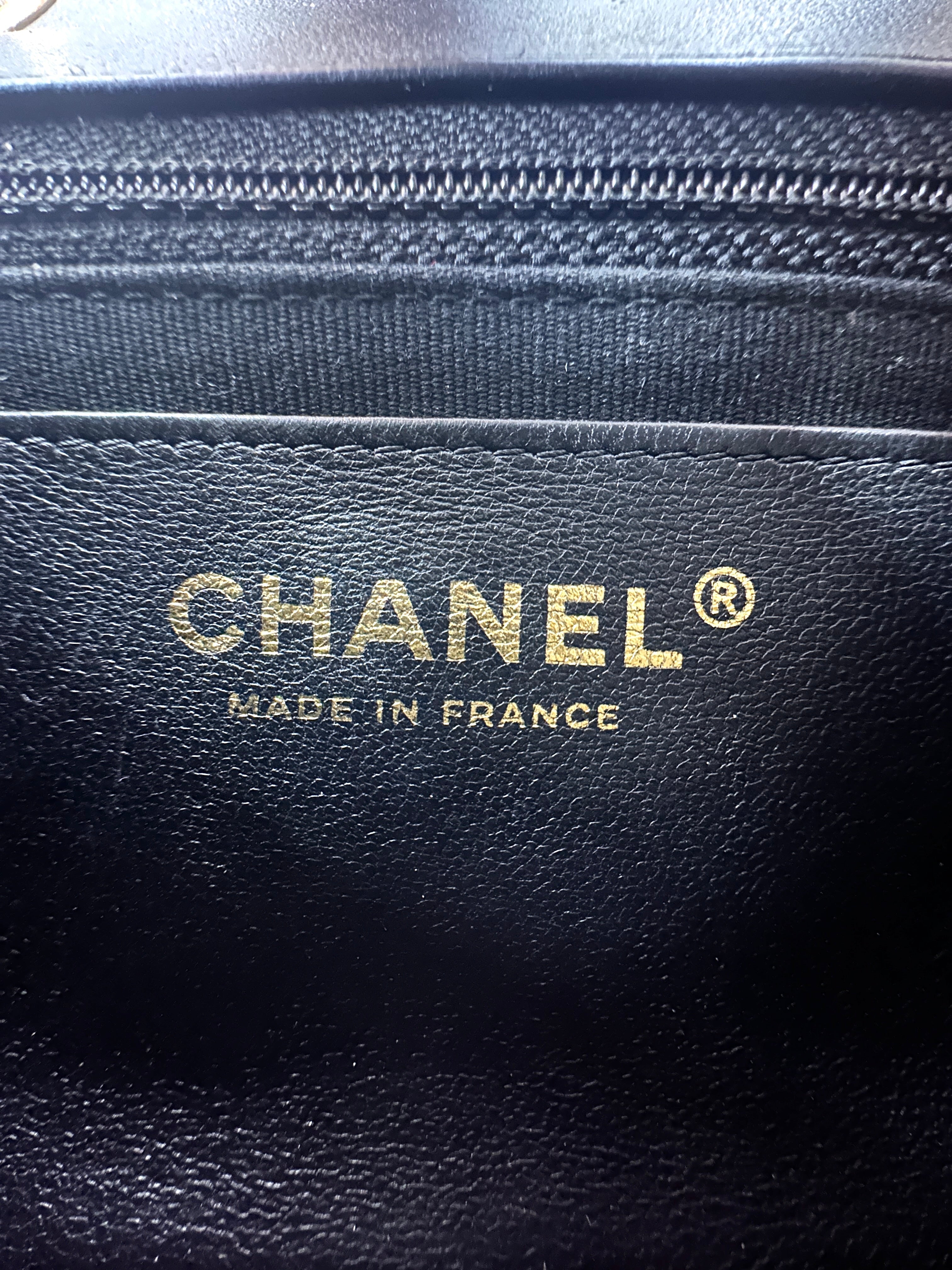 Chanel 23C Black Quilted Lambskin Square Flap Bag(H2***90) CC1501