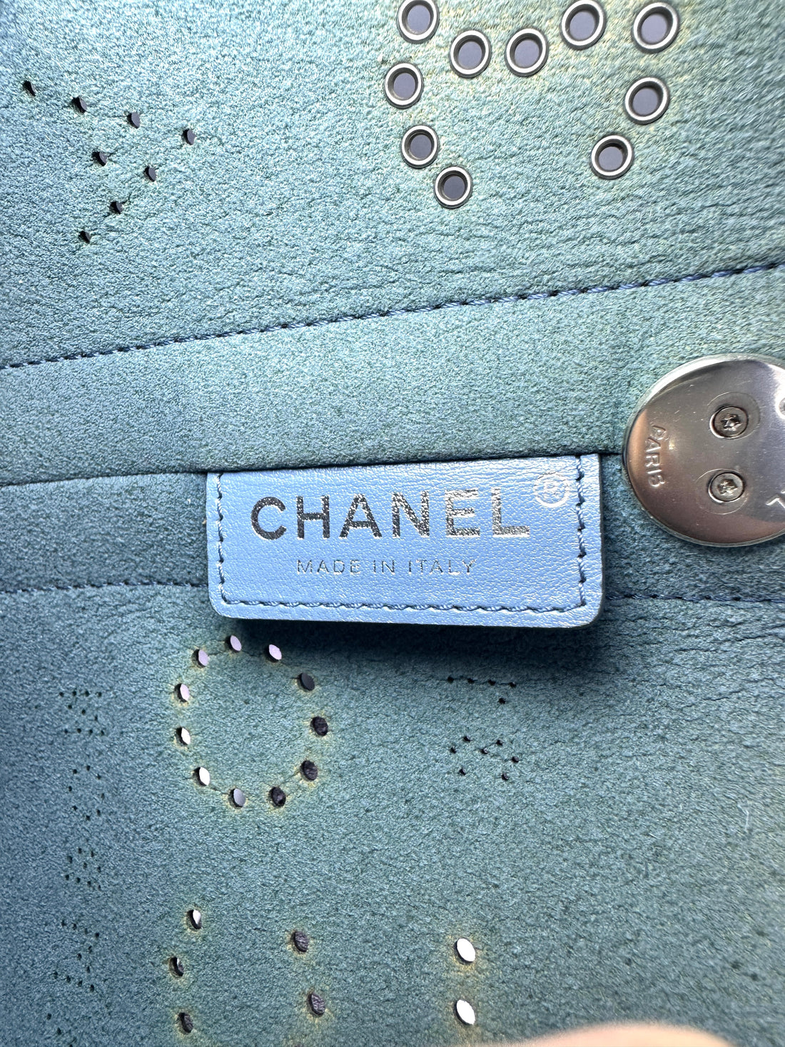Chanel Piercing Light Black Perforated Leather Bucket Bag With Tweed Pouch(27***84) CC1499