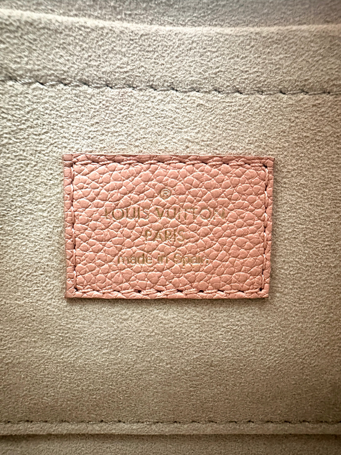Louis Vuitton Bagatelle Pink/White Bicolor Monogram Empreinte Giant Leather Shoulder Bag LV2081