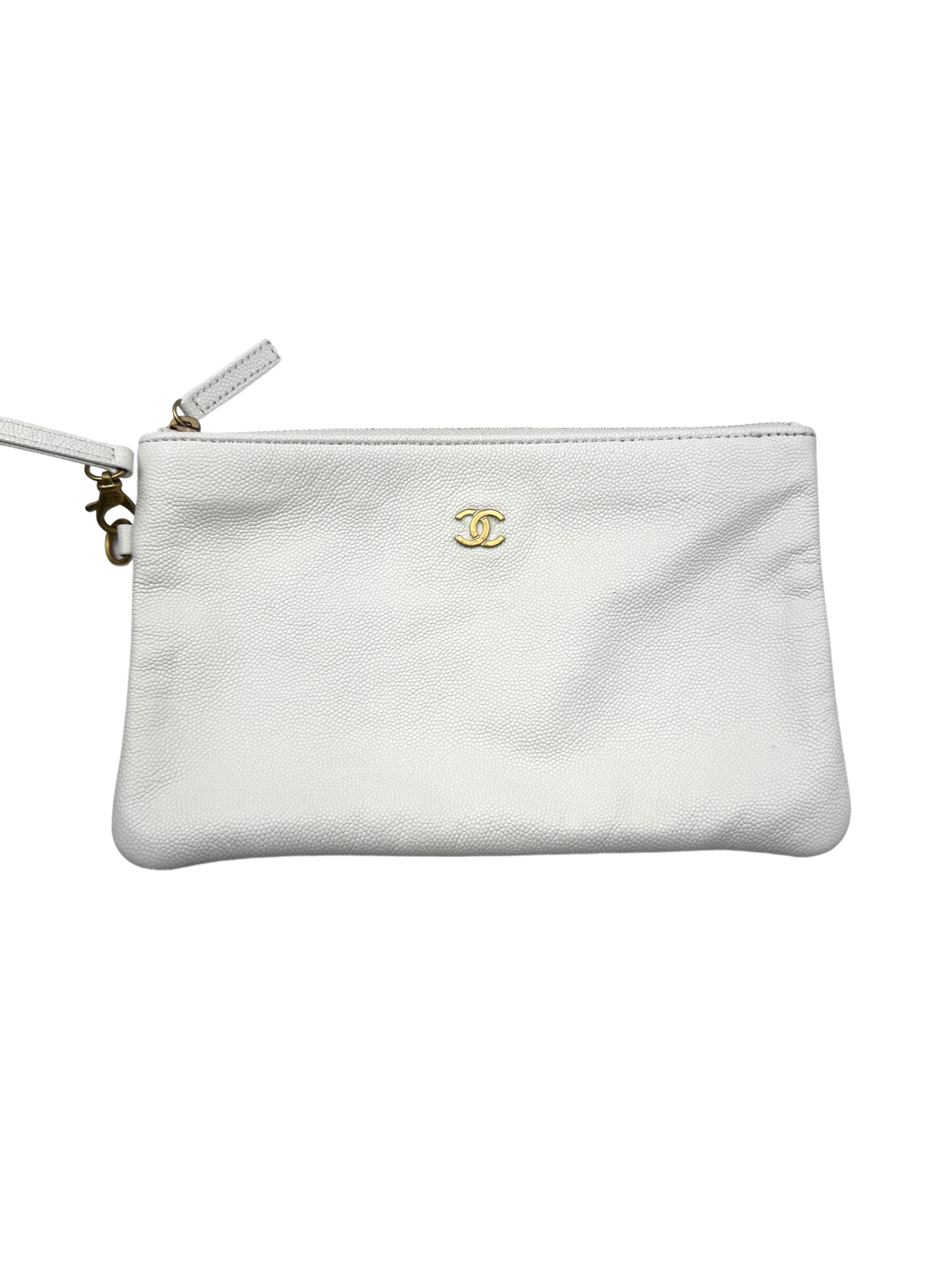 Chanel 25 White Quilted Leather Medium Size Hobo Bag(NH***KL) IRIS059