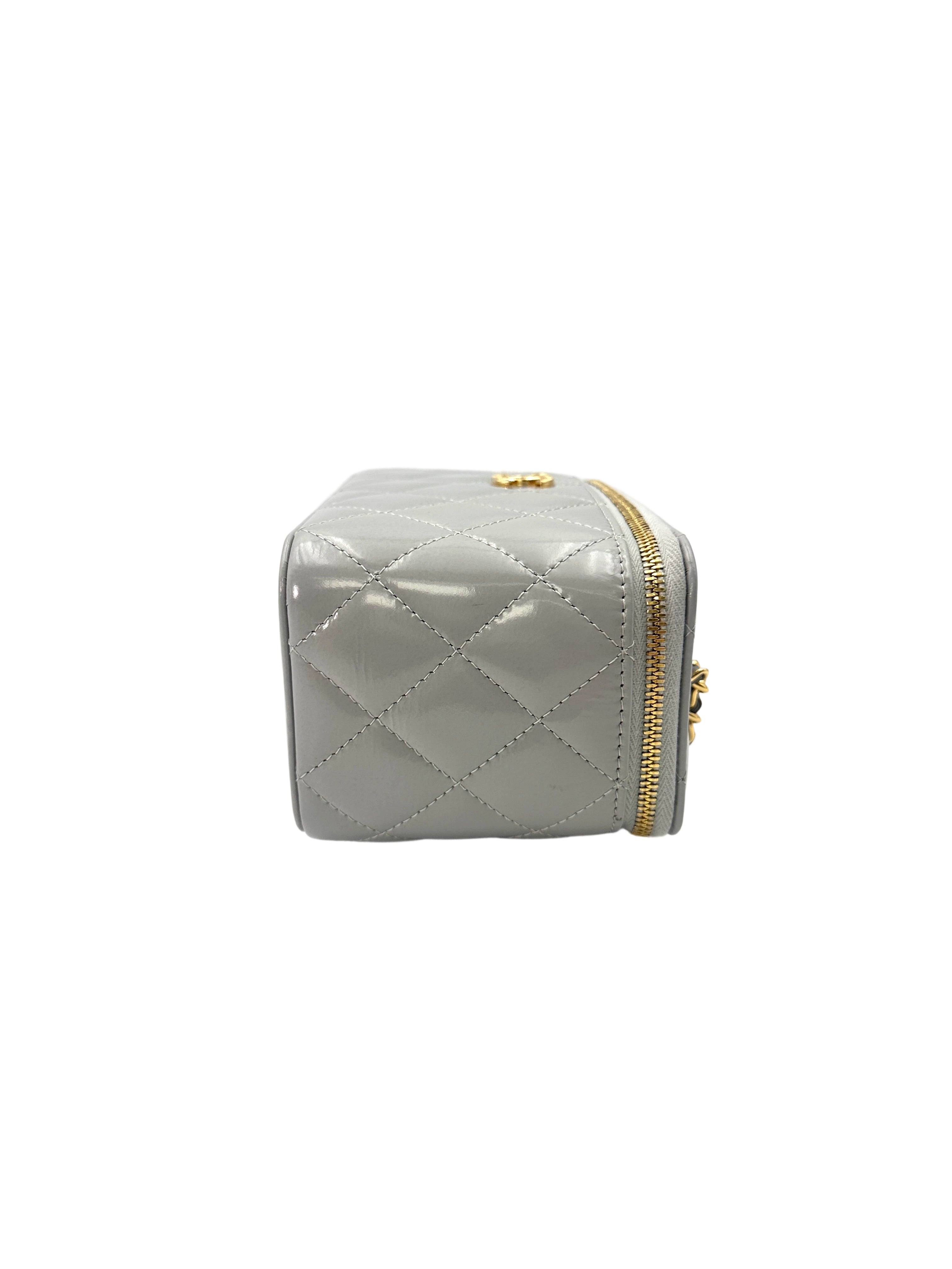 Chanel 24K Grey Quilted Leather Vanity Case(TA***AH) CC1503