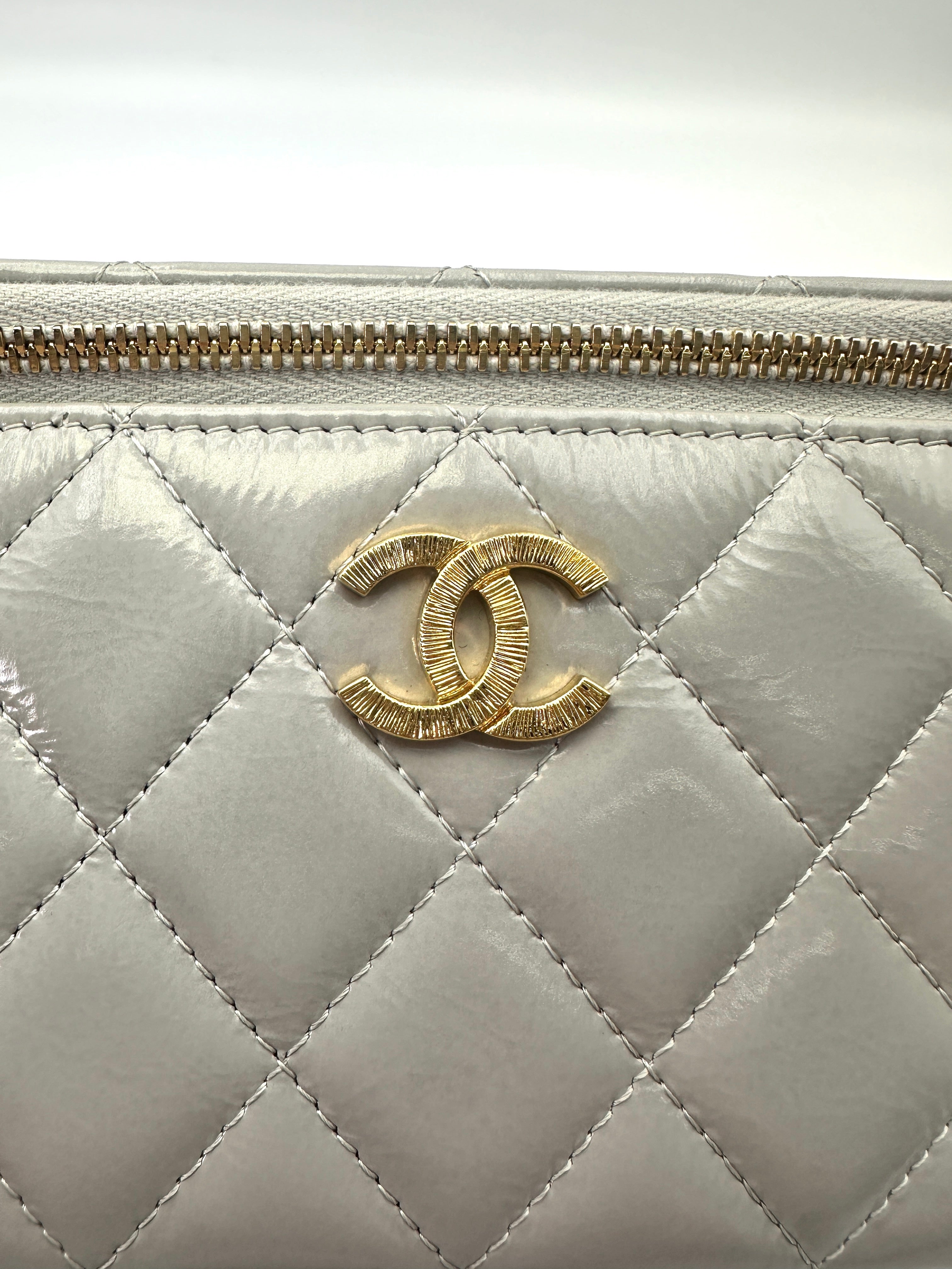 Chanel 24K Grey Quilted Leather Vanity Case(TA***AH) CC1503