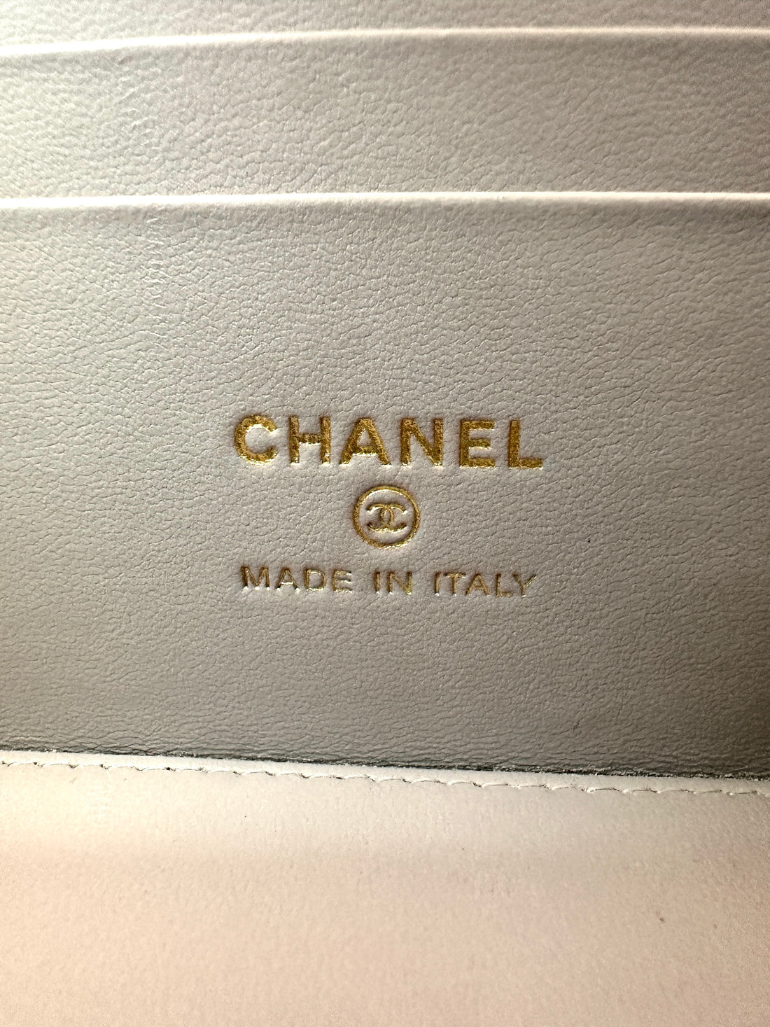 Chanel 24K Grey Quilted Leather Vanity Case(TA***AH) CC1503