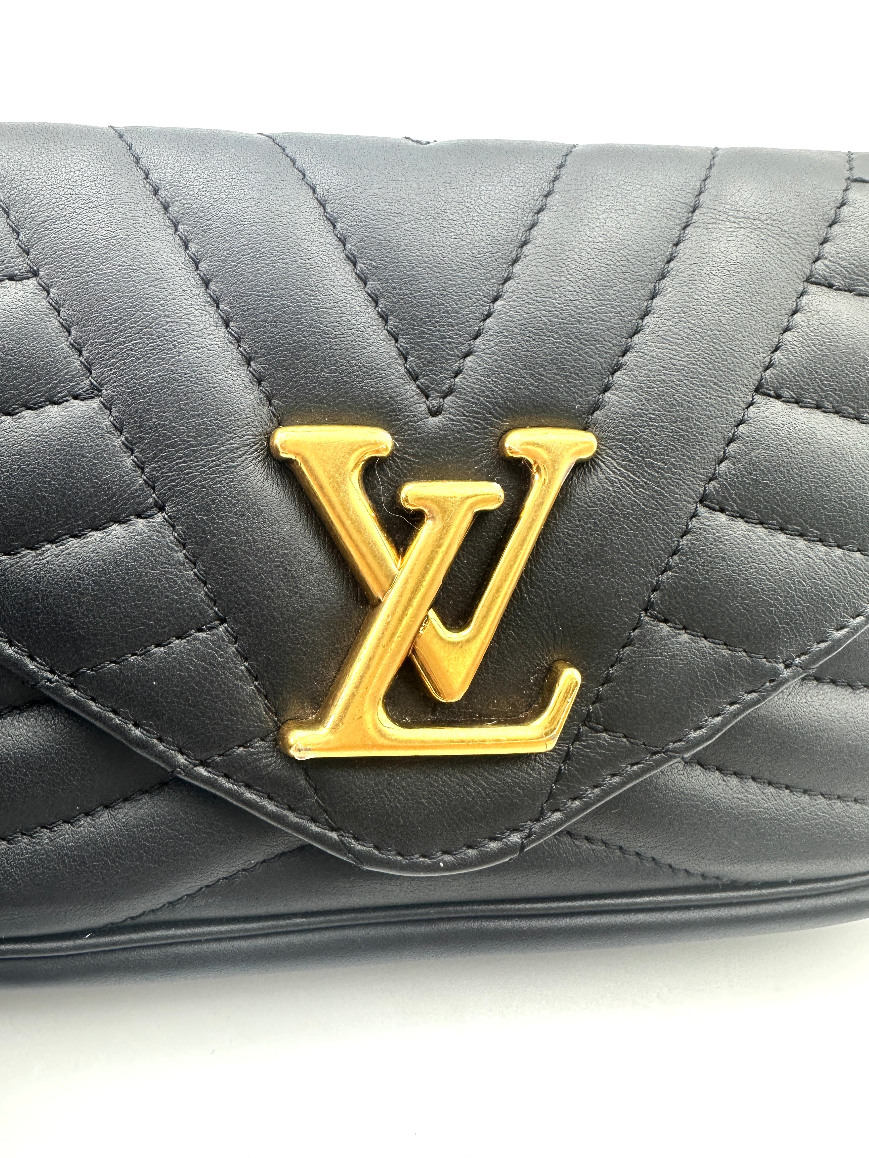 Louis Vuitton New Wave Black Chevron Quilted Leather Shoulder Bag LV2086