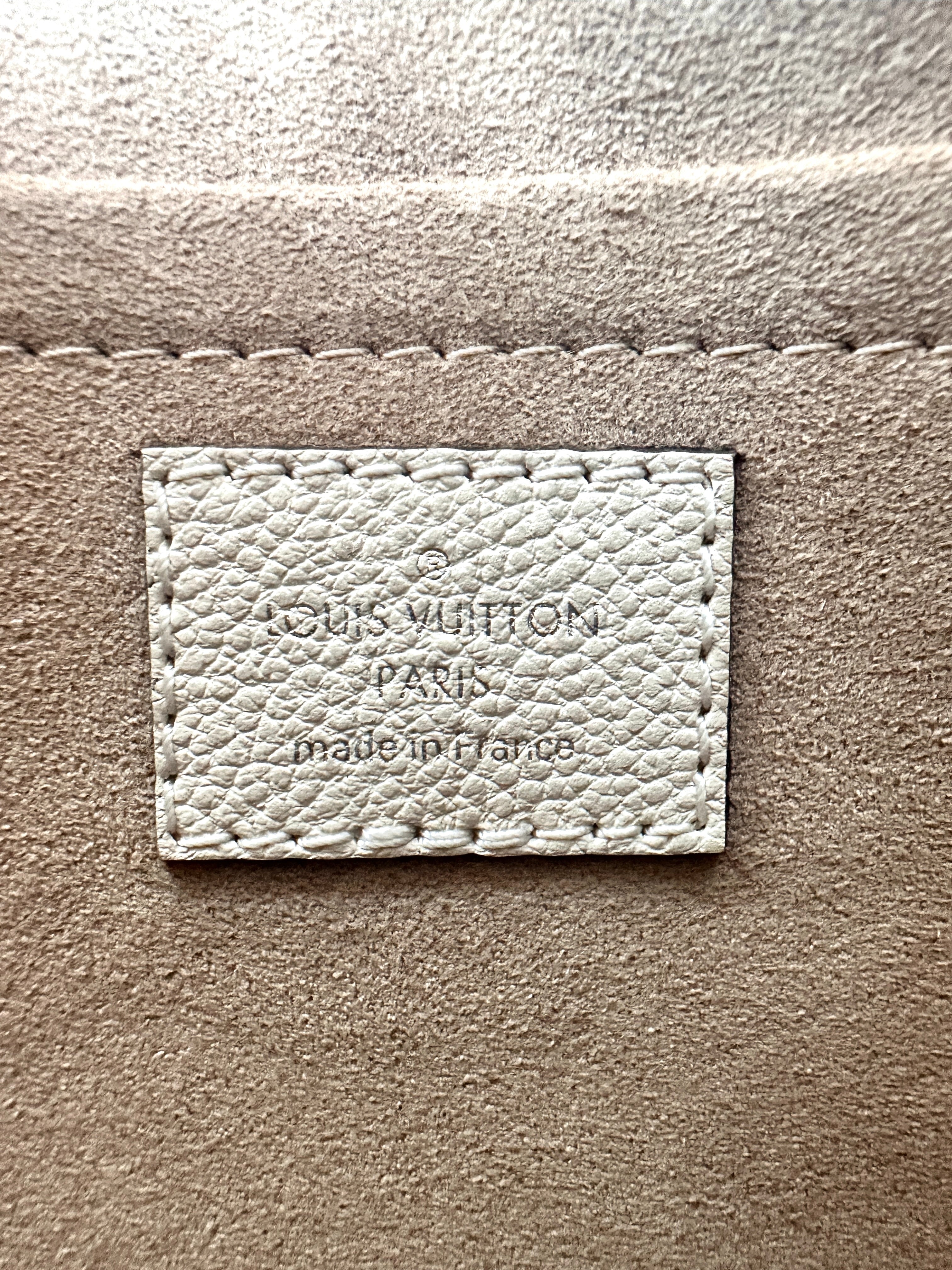 Louis Vuitton Marelle White Epi Leather Shoulder Bag CC1508
